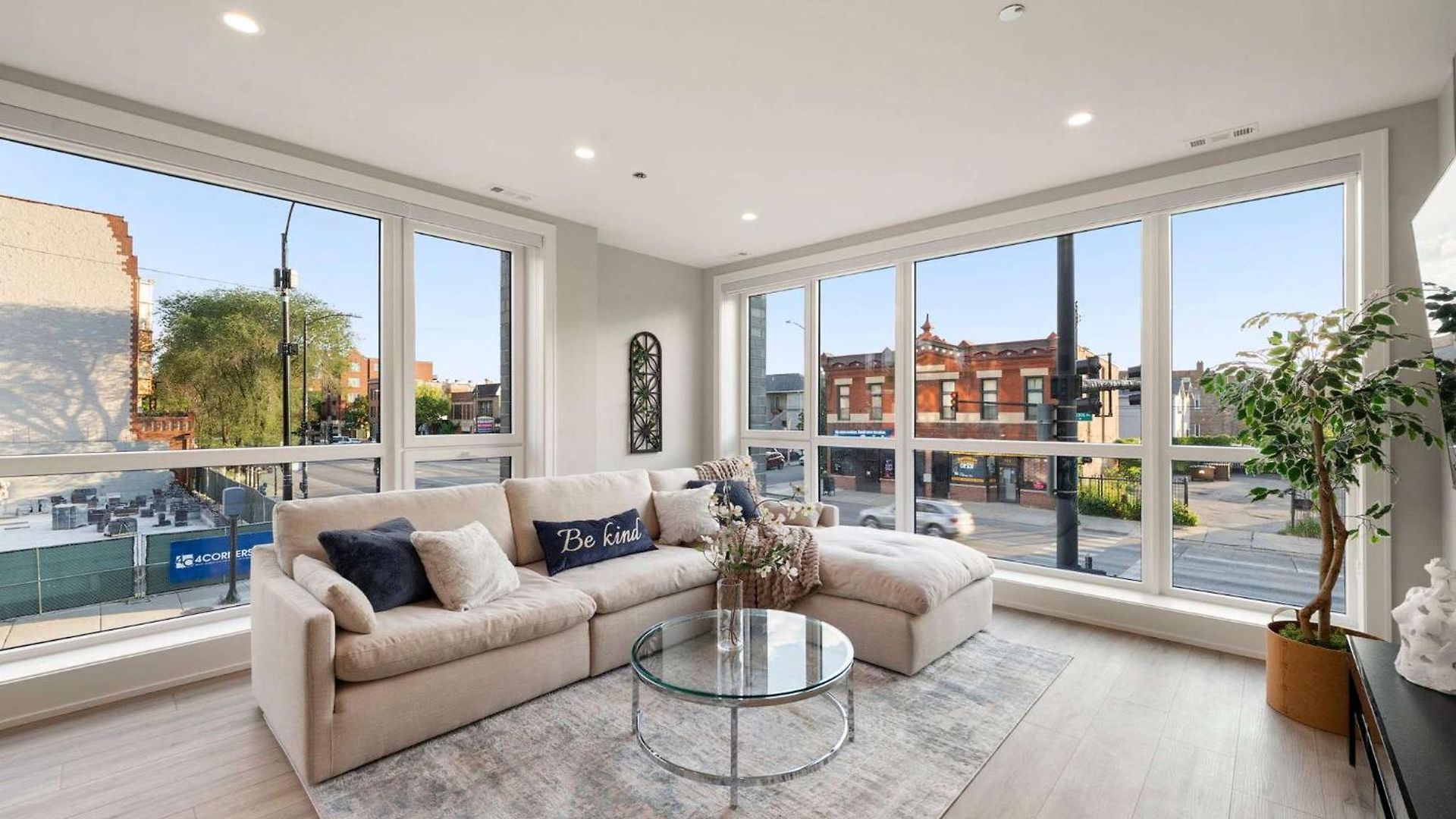 Apartment New Build In Pilsen Spacious 2 Bed 2 Bath Unit