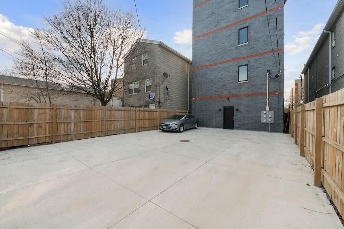 New 3bed 2bath With Parking By United Center * Chicago