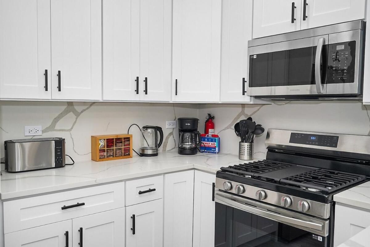 Spacious 3br Near Downtown, Of Illinois & Medical District