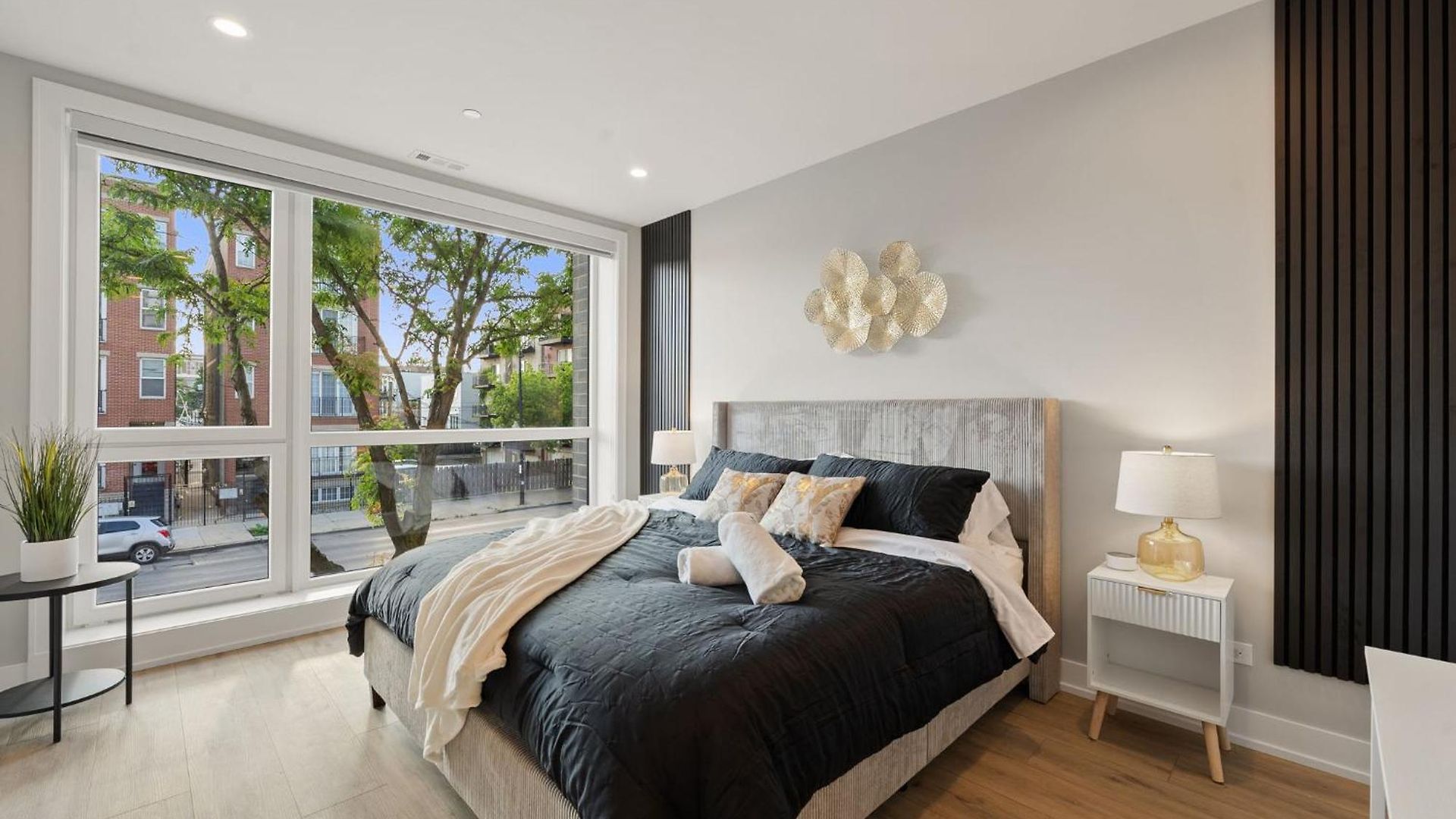 Apartment Bright 2bed 2bath In Brand New Pilsen Development *