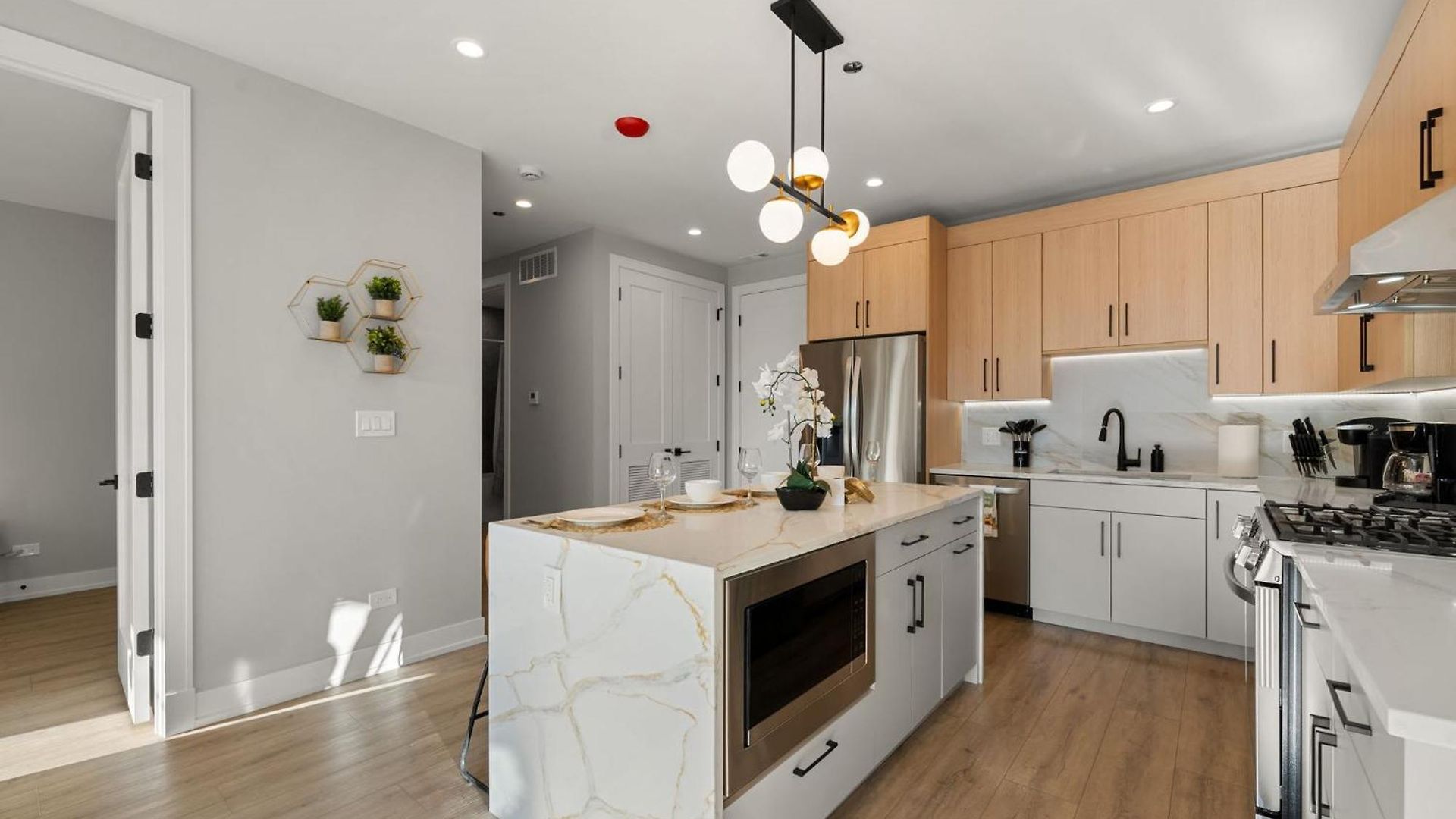 Bright 2bed 2bath In Brand New Pilsen Development Apartment