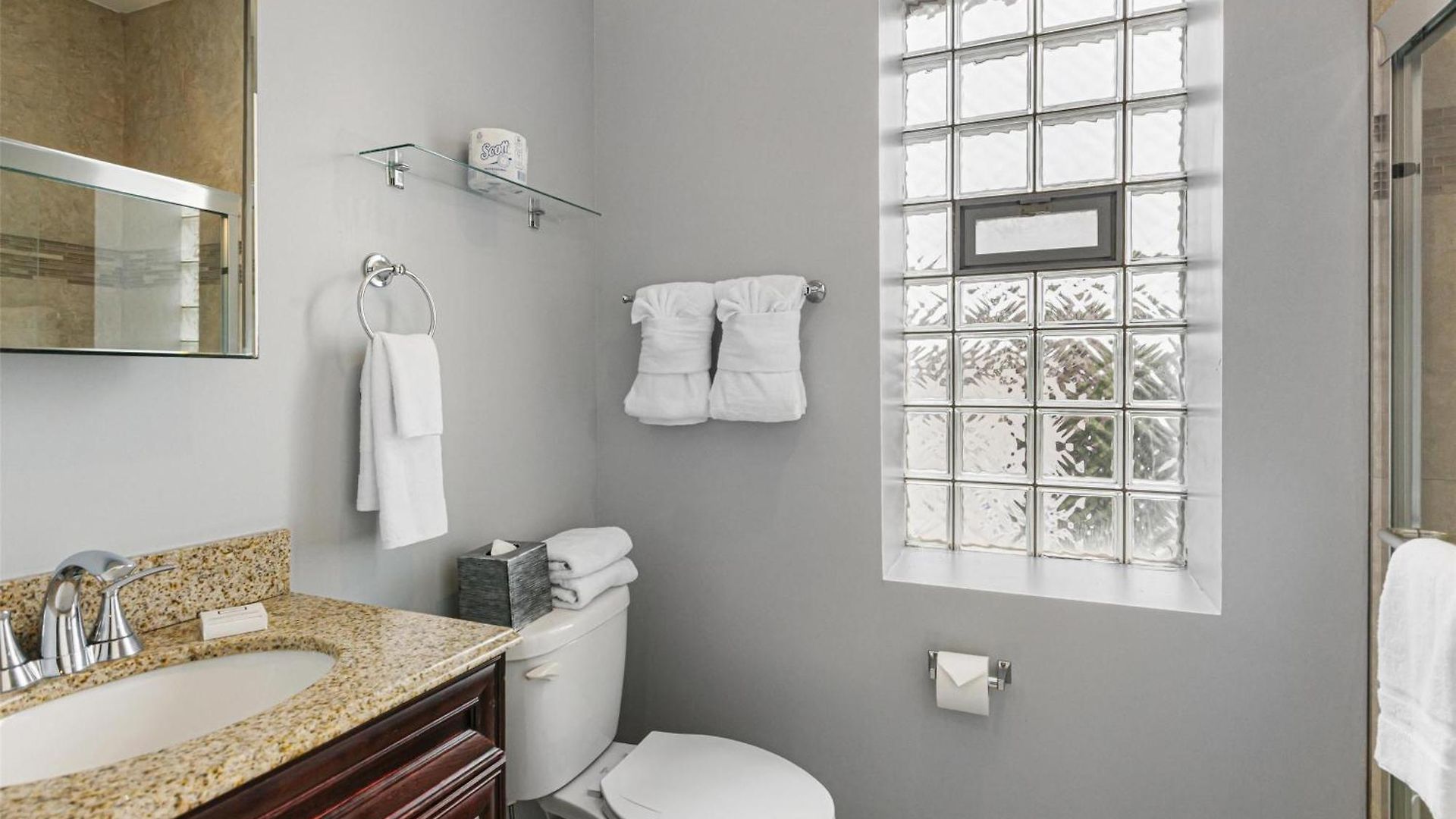 West Loop, Surestay Collection By Western