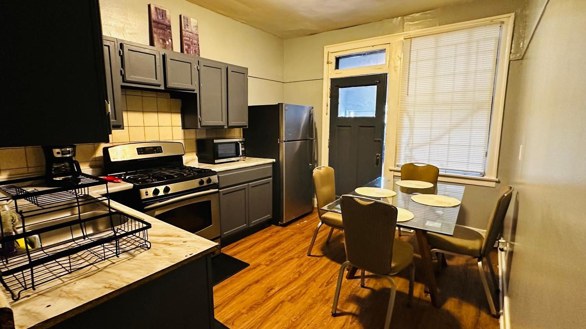 Cozy In Hyde Park Greater Grand Crossing Apartment *