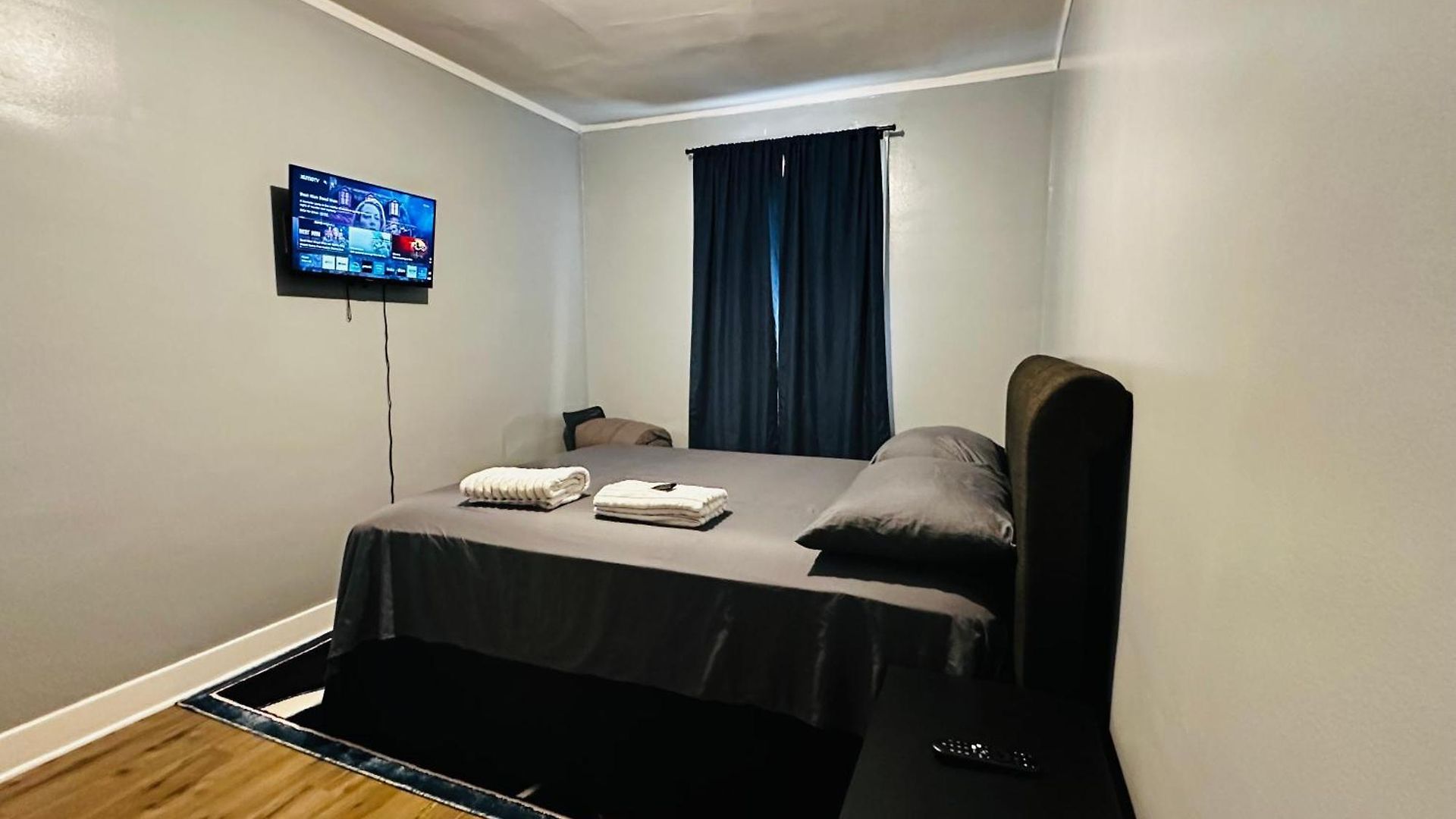 Cozy In Hyde Park Greater Grand Crossing Apartment