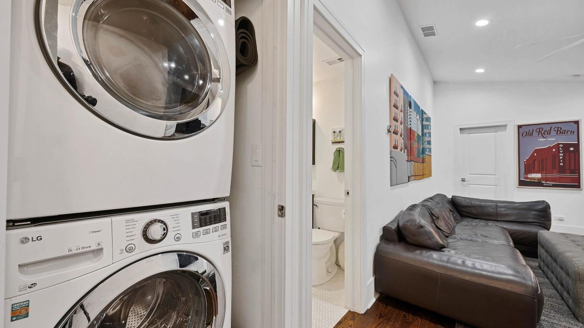 Wicker Park 4bd 3ba, Steps From Cta, Parking Incl