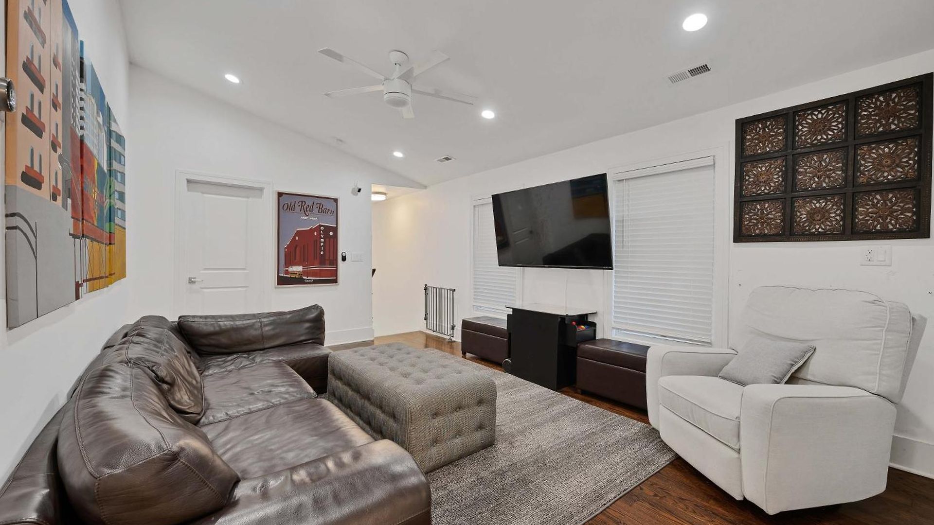 Wicker Park 4bd 3ba, Steps From Cta, Parking Incl Holiday home *