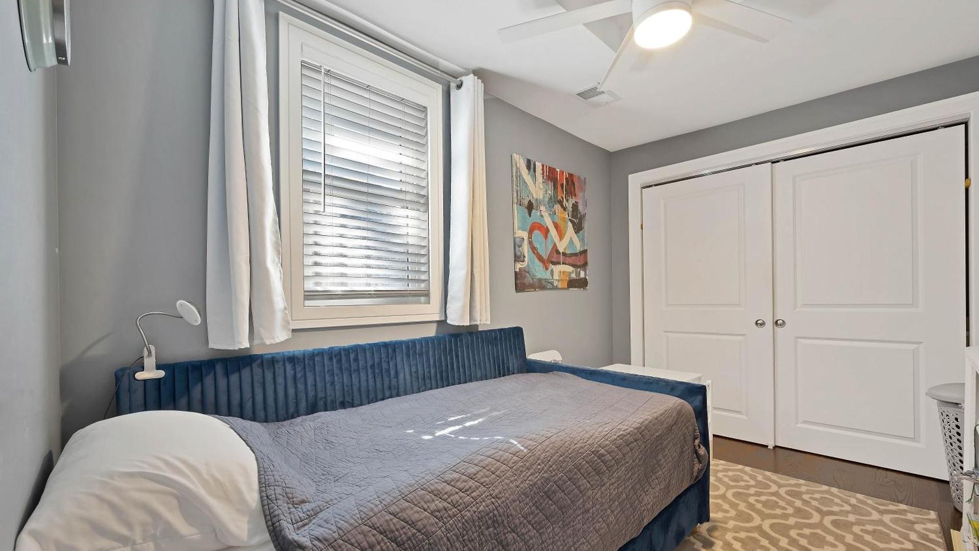 Wicker Park 4bd 3ba, Steps From Cta, Parking Incl Chicago