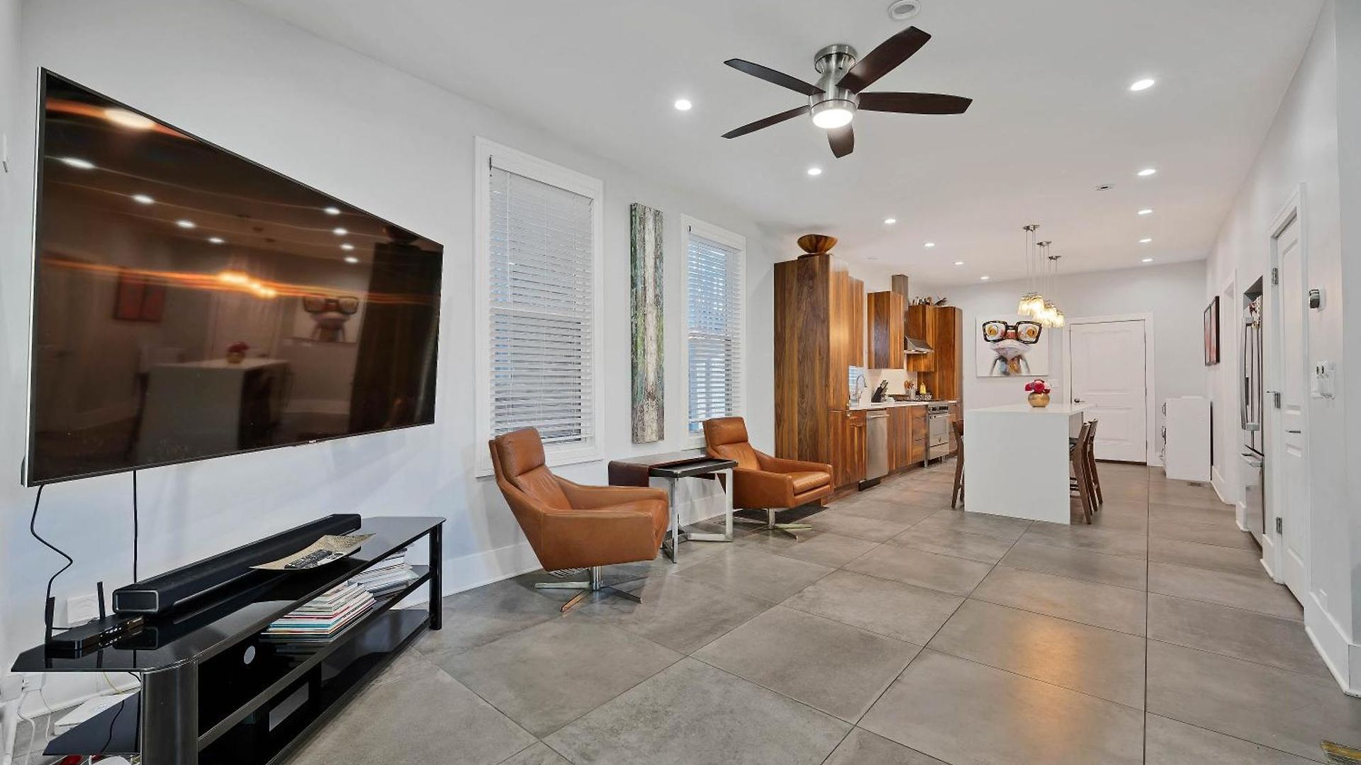 Holiday home Wicker Park 4bd 3ba, Steps From Cta, Parking Incl