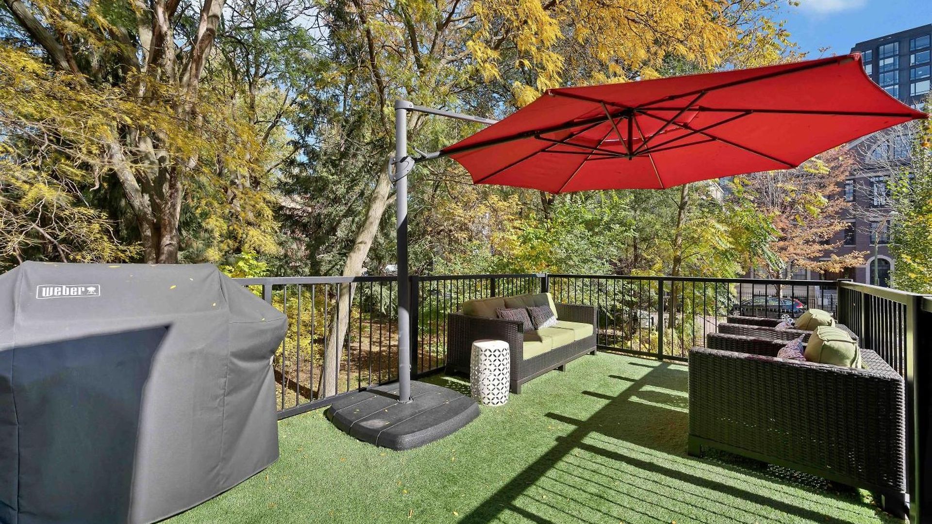 Wicker Park 4bd 3ba, Steps From Cta, Parking Incl Chicago