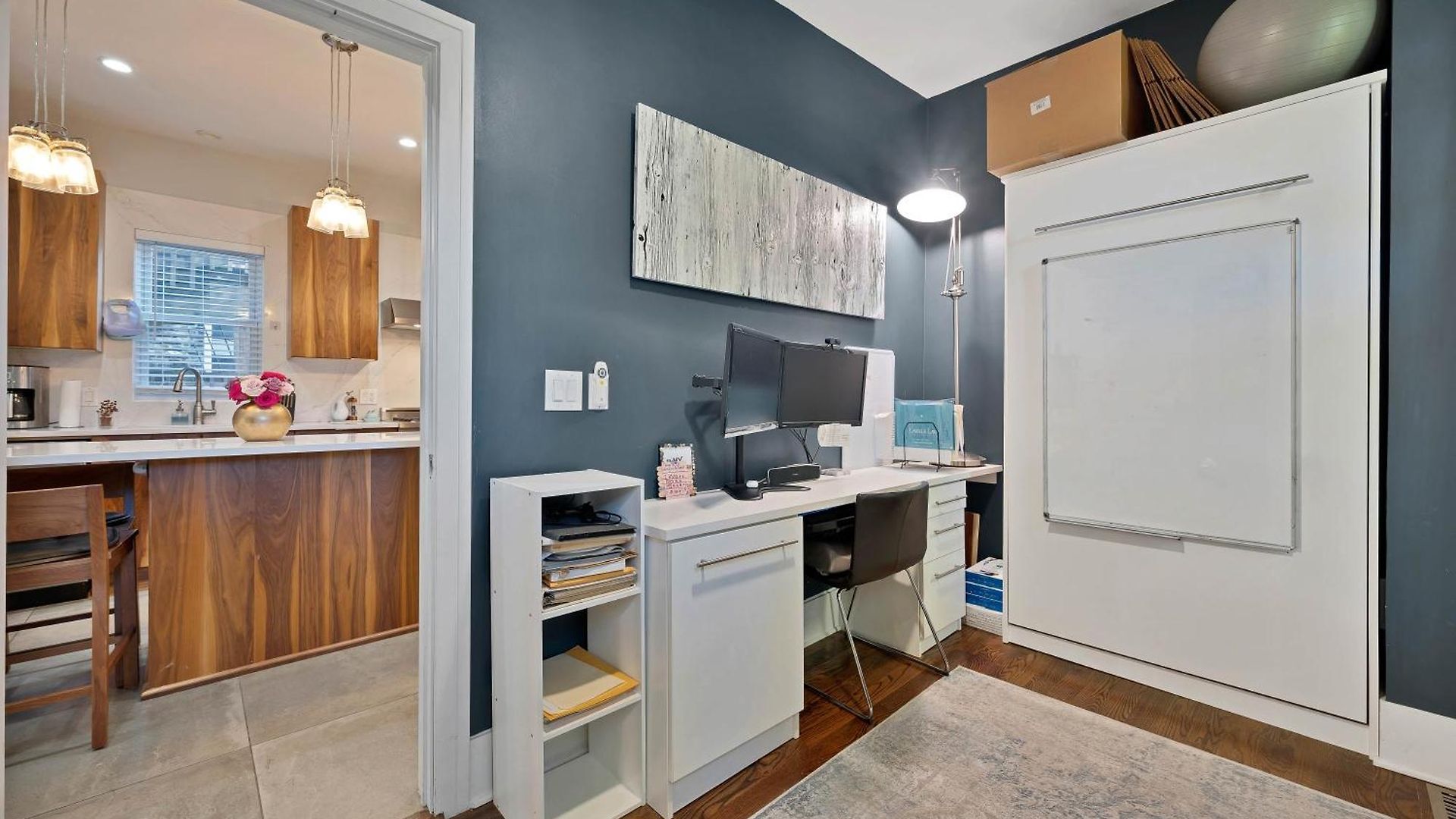 Wicker Park 6bd 4ba, Steps From Cta, Parking Incl Holiday home Chicago