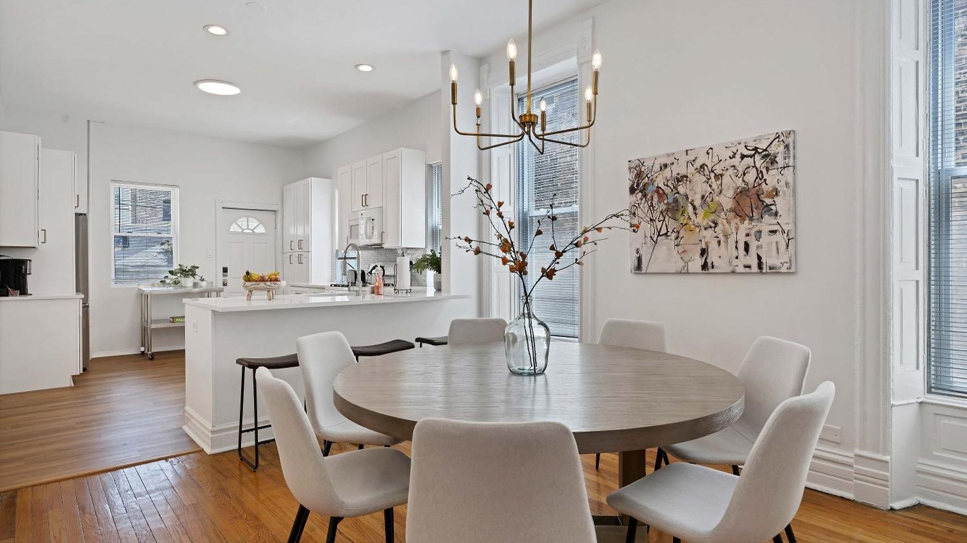 Newly Updated Vintage 6 Bedroom Single Family Home Chicago