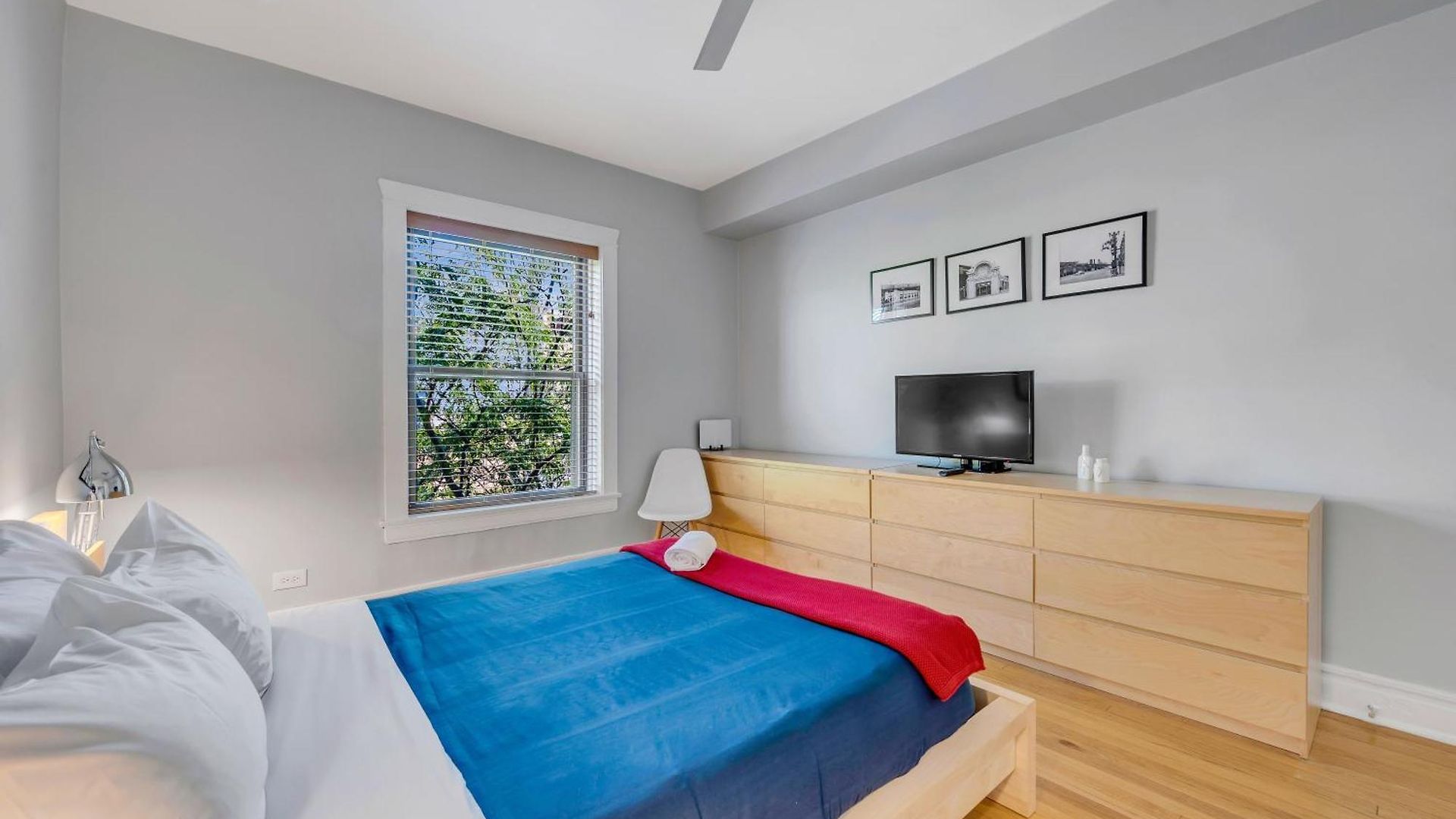 Apartment Steps To The Lakefront! Uptown Beauty Is Everything Need For A Perfect Getaway Chicago
