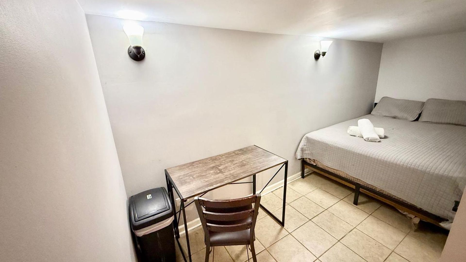 Close To Downtown - Free Parking