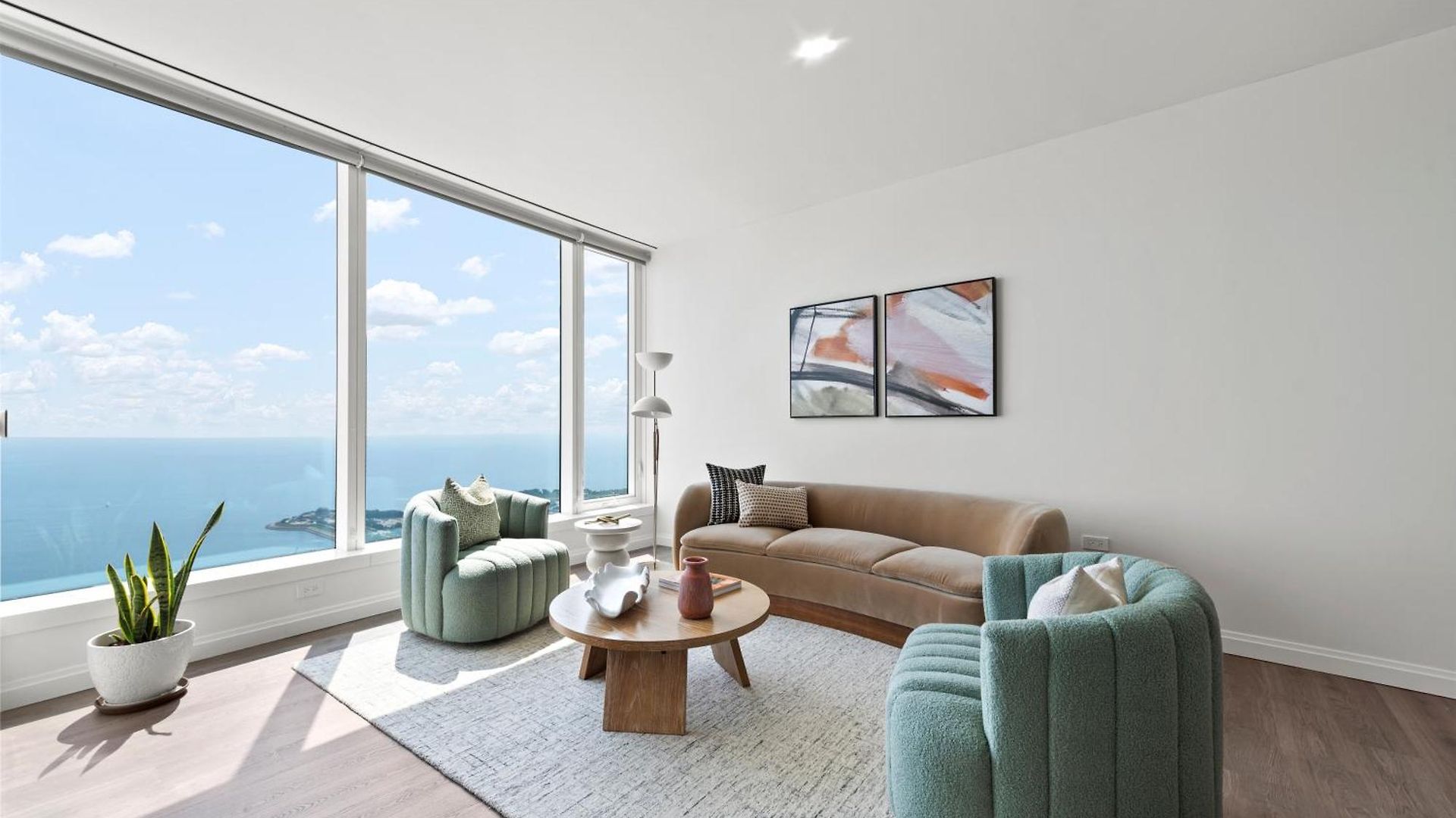 Apartment Lux Apts With Views And Amenities *