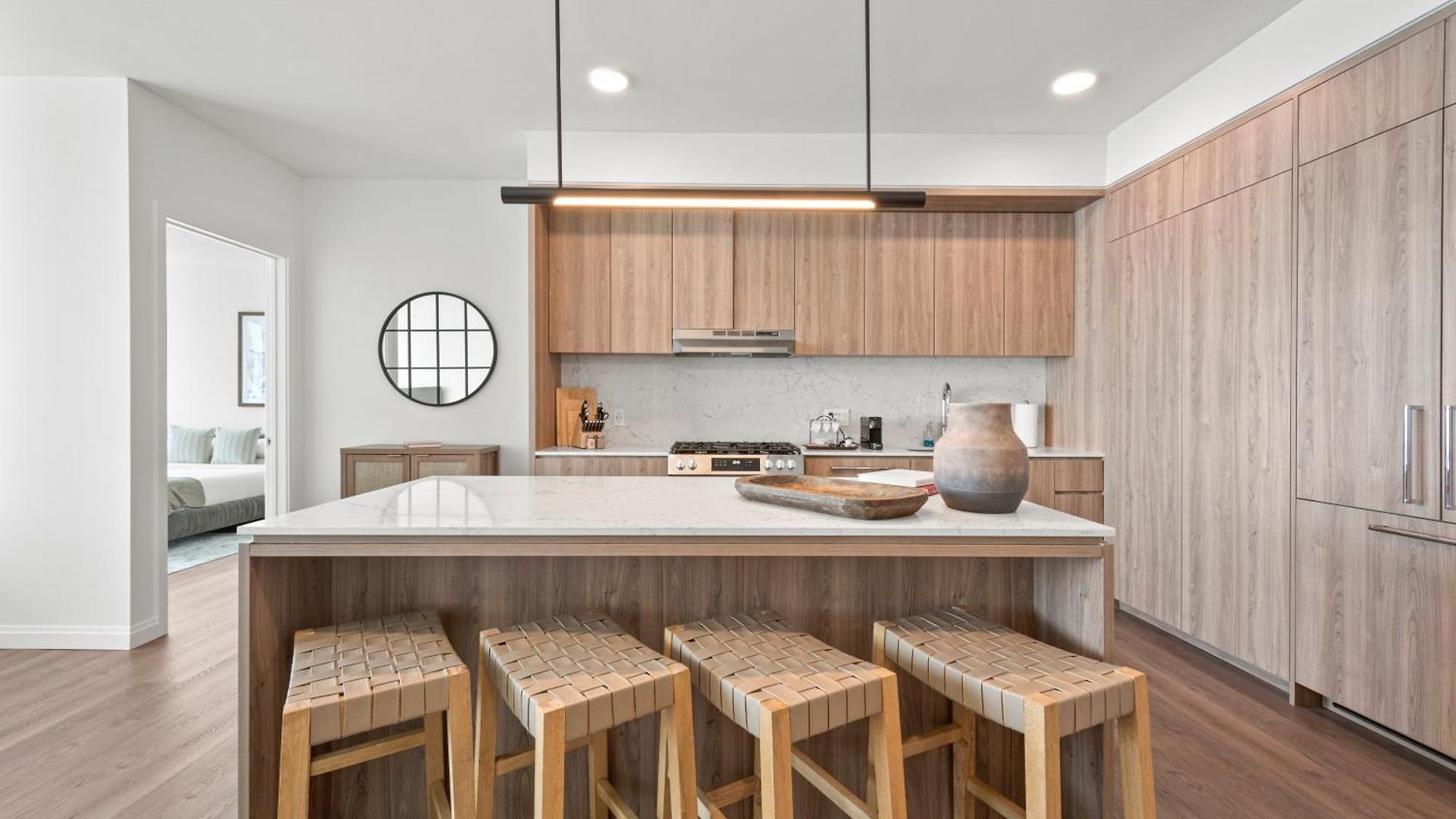 Lux Apts With Views And Amenities Apartment Chicago