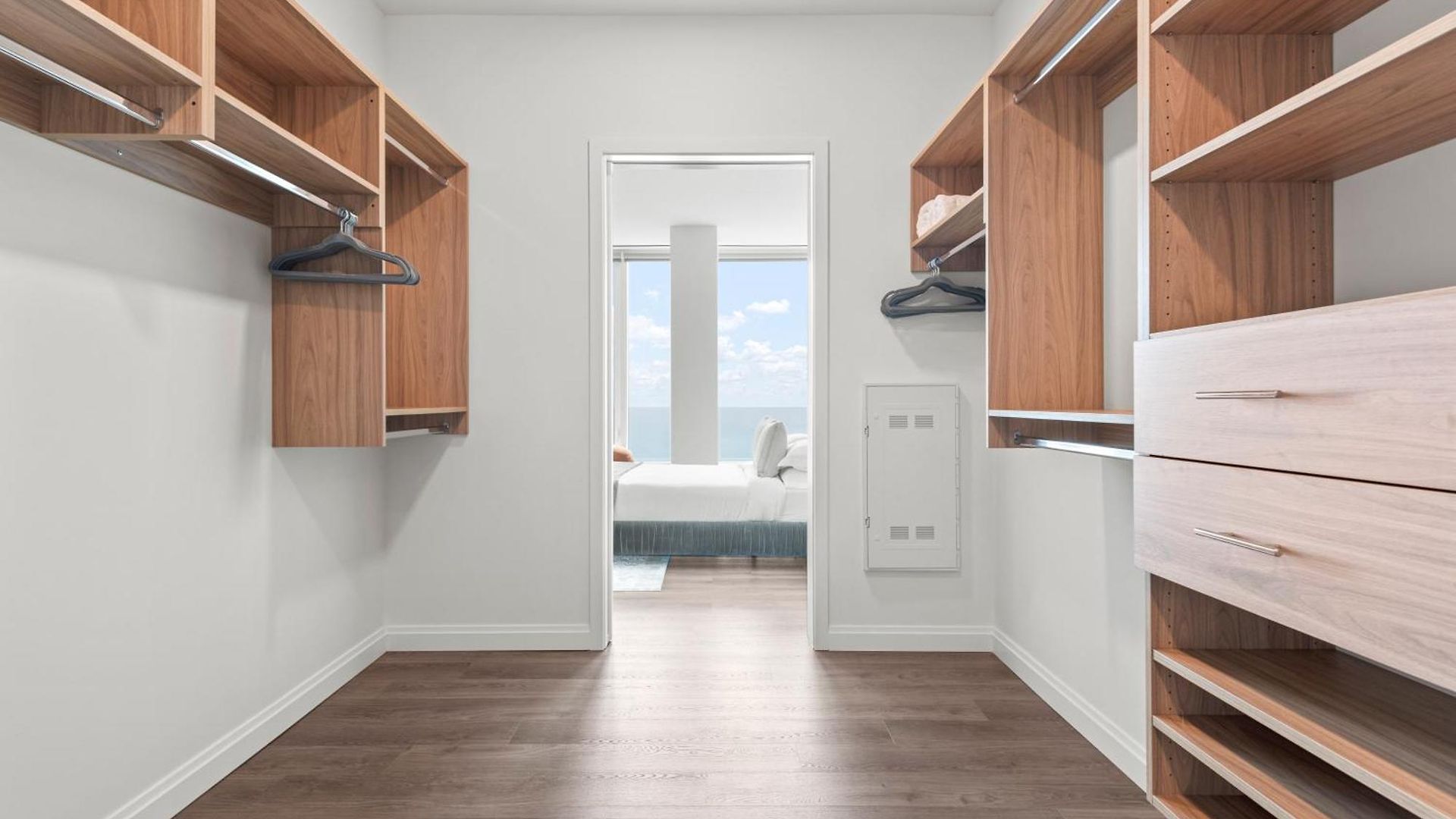Lux Apts With Views And Amenities Chicago