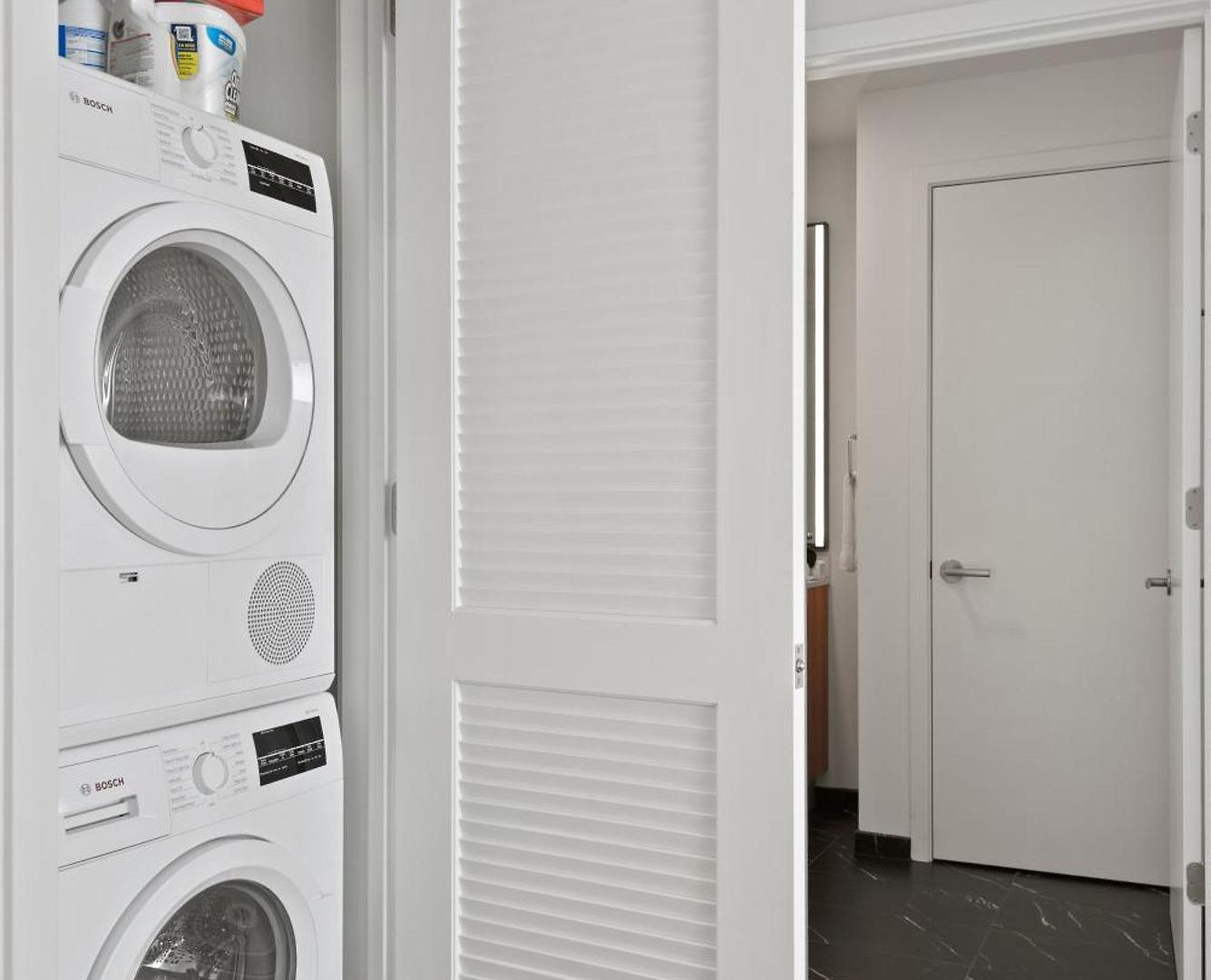 Lux Apts With Views And Amenities Apartment *