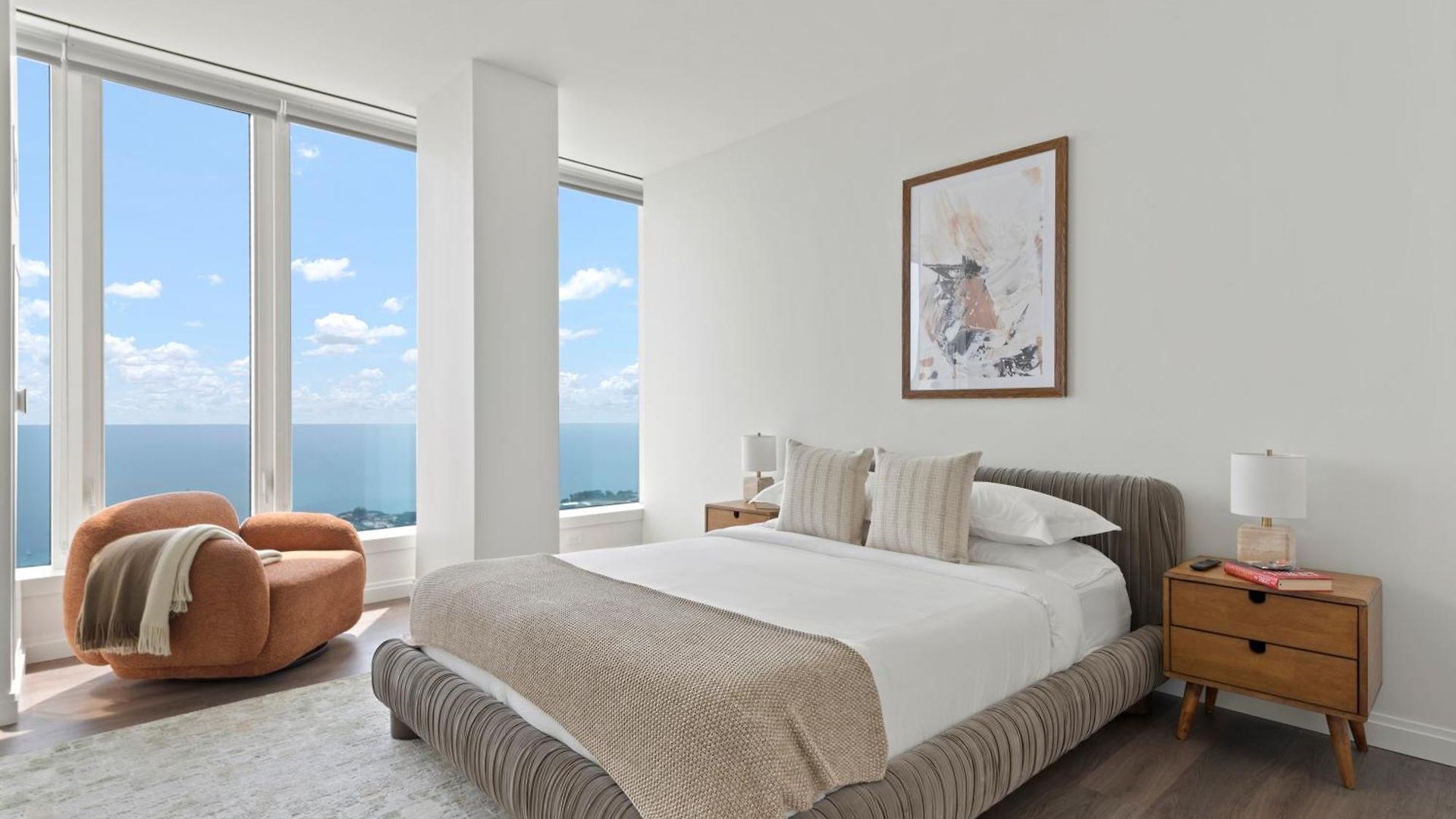 Apartment Lux Apts With Views And Amenities Chicago