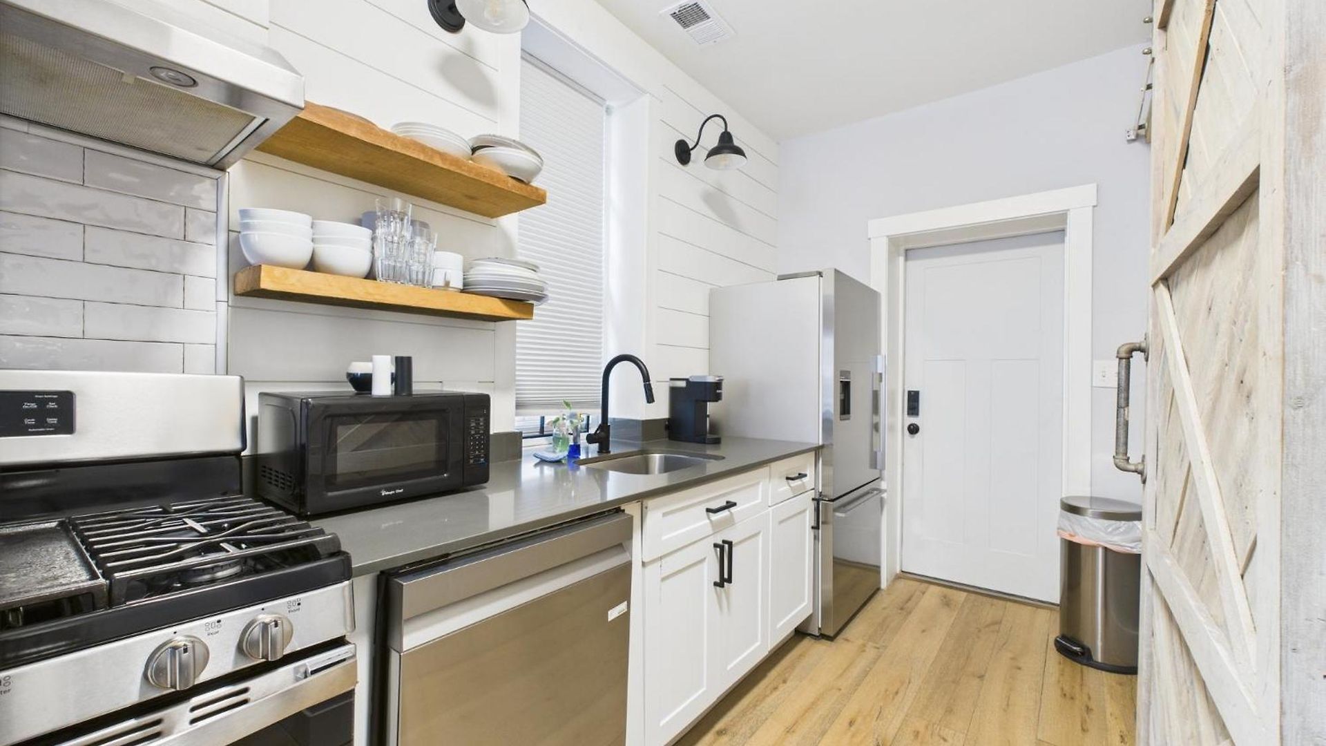 Modern 2br With Patio & Cozy Space Apartment Chicago
