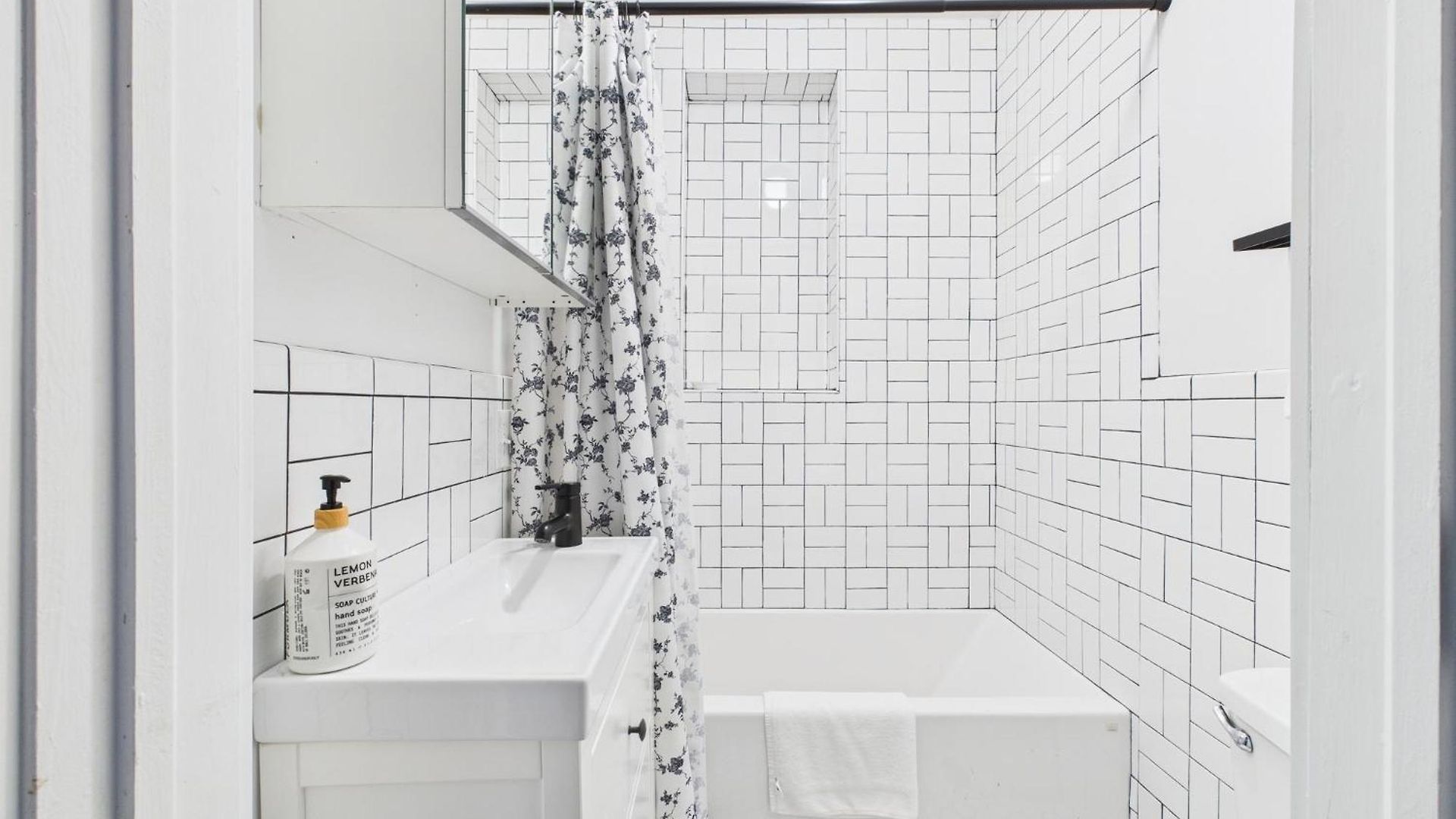 Apartment Modern 2br With Patio & Cozy Space Chicago