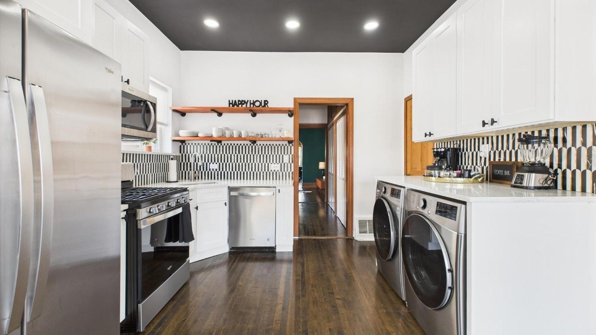 Wrigleyville Gem With Hidden Bar & Vintage Charm Chicago