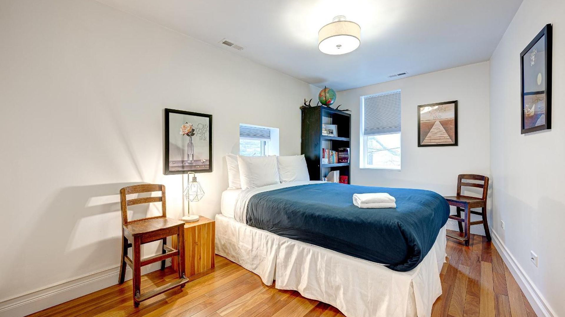 Large With Outdoor Deck In Historic District Chicago