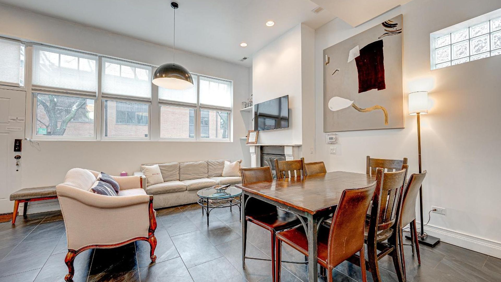 Large With Outdoor Deck In Historic District Holiday home