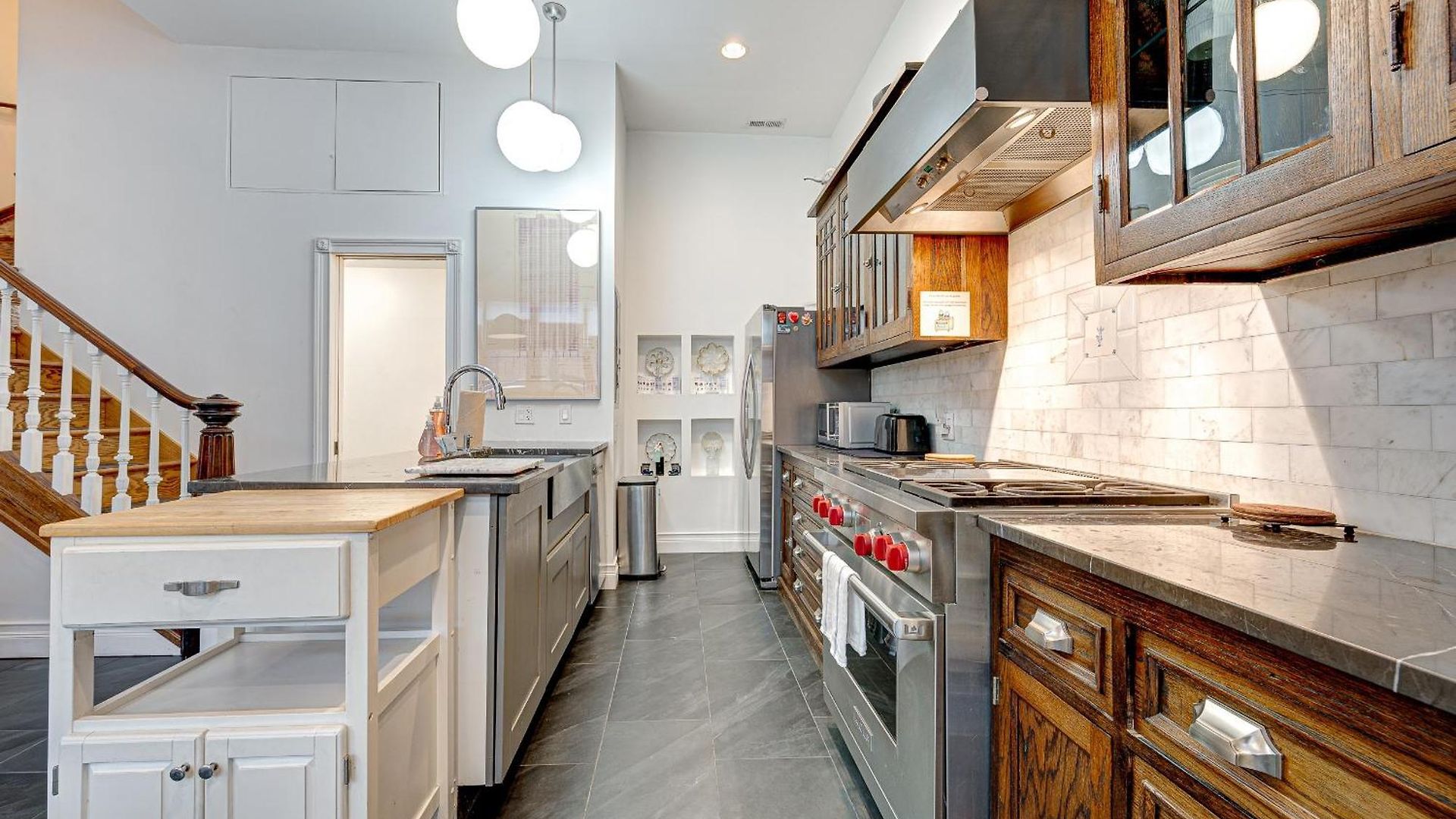Large With Outdoor Deck In Historic District *