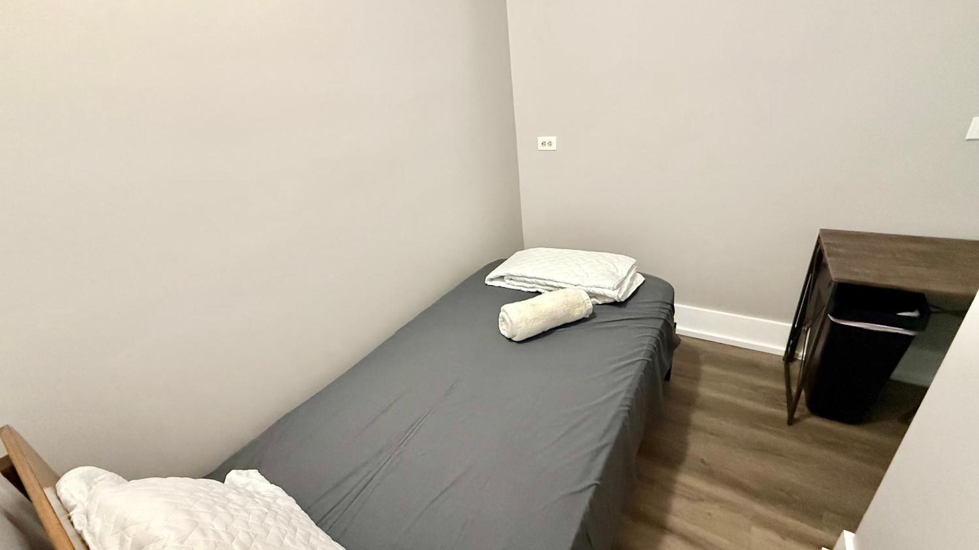 Beautiful Near Downtwon - Free Parking! Homestay