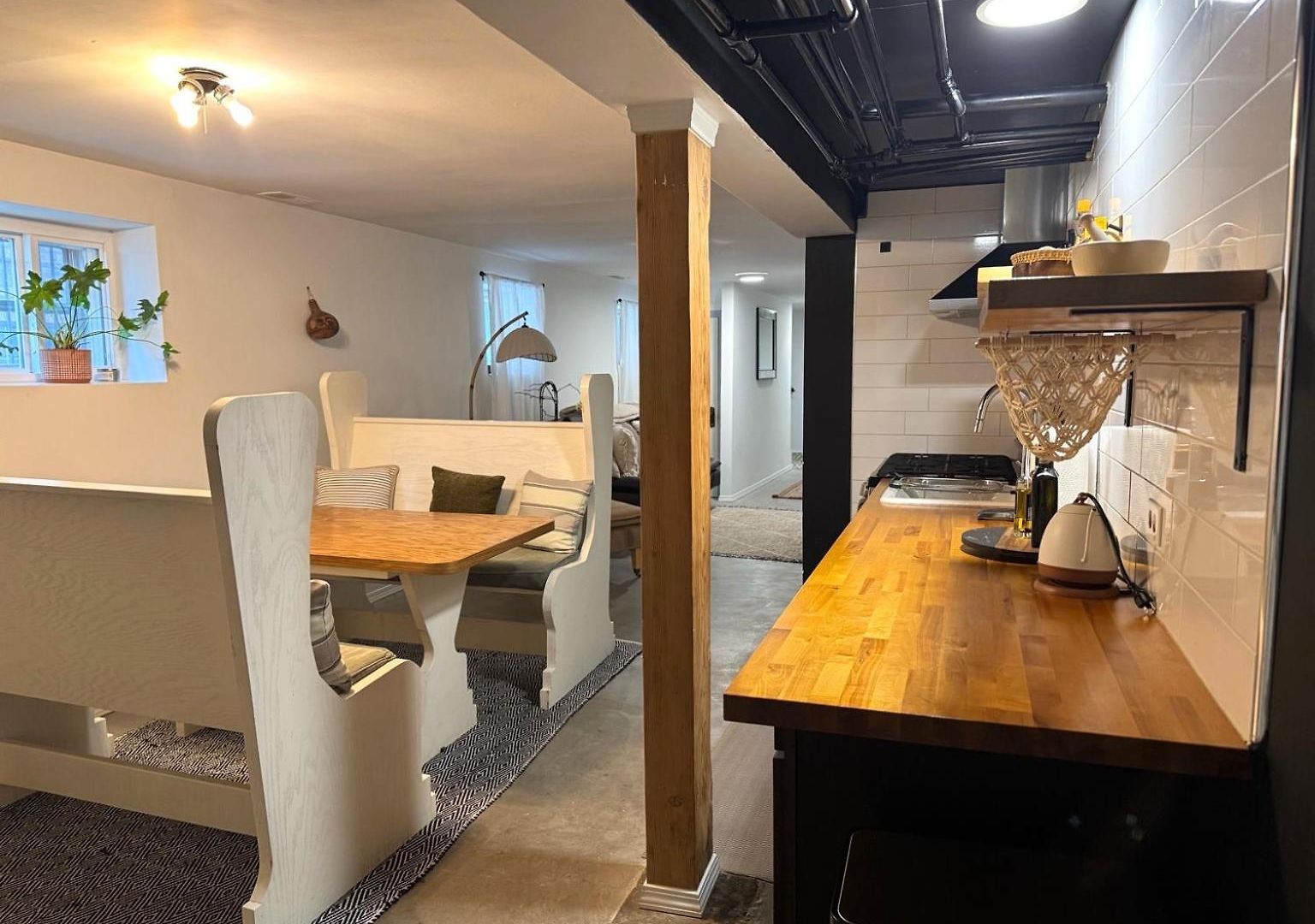 Apartment Stunning 3 Bedrooms 2 Bathrooms Getaway Chicago!