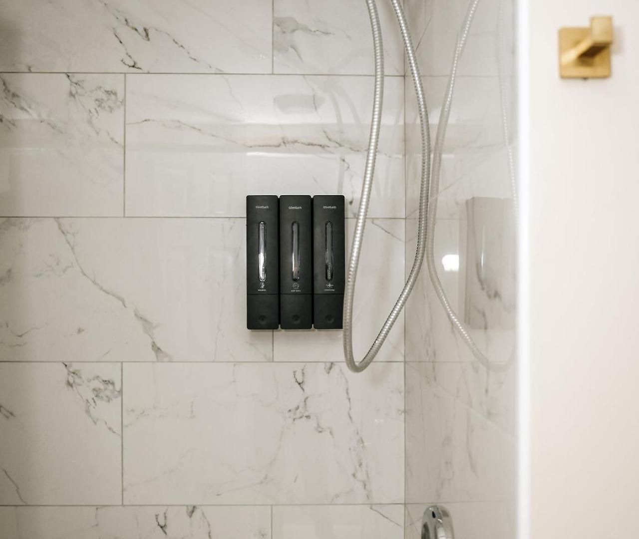 2br Traveler's Favorite • Modern And Clean Chicago