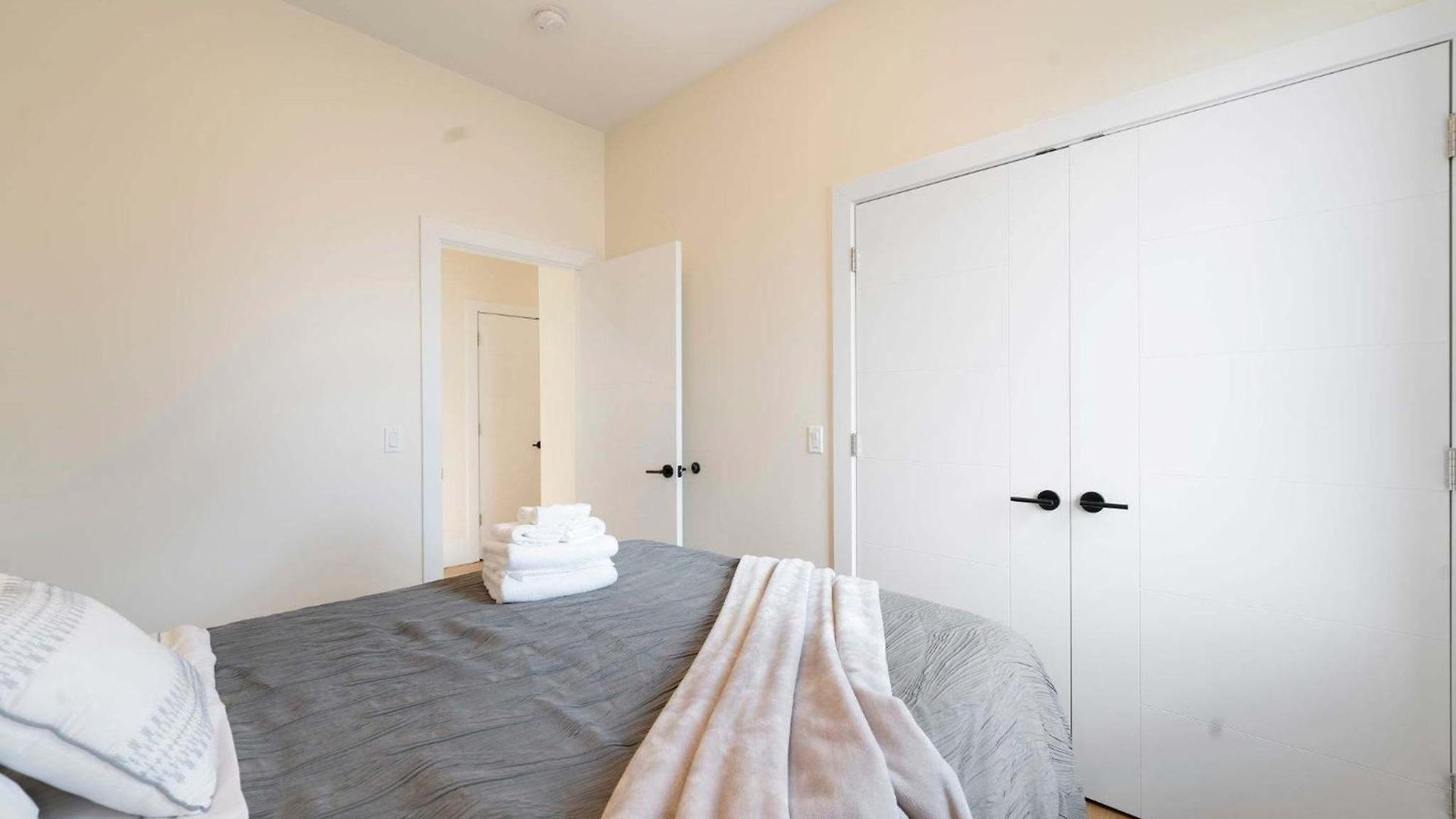 New 3bed 2bath With Parking By United Center