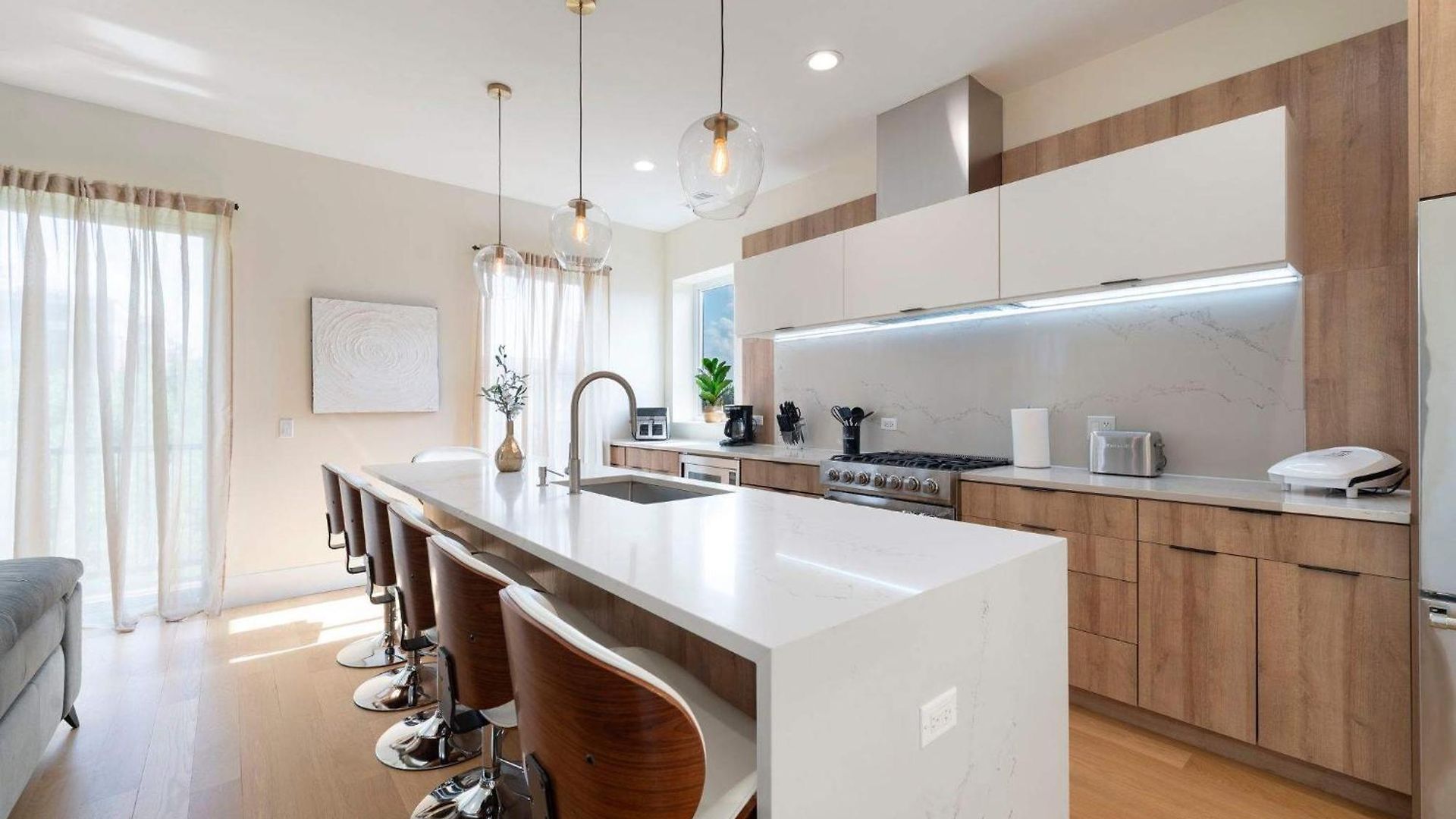 Apartment New 3bed 2bath With Parking By United Center *