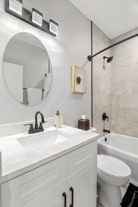 Apartment Luxhome 8 Mins Downtown *
