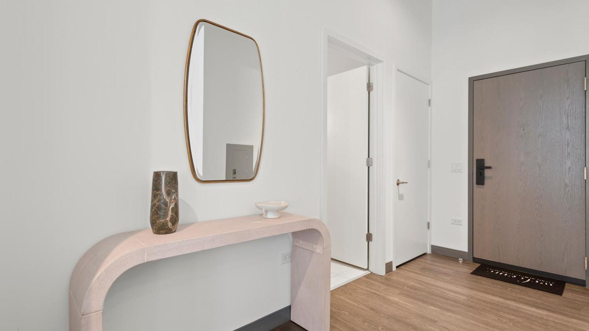 Premier Penthouses And With Captivating Views Of Millennium Park Apartment *