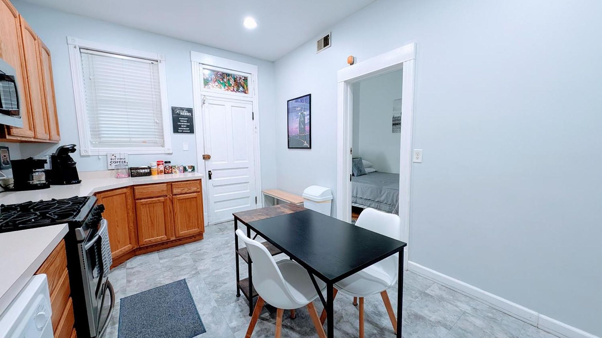 The Roscoe Village Apartment *