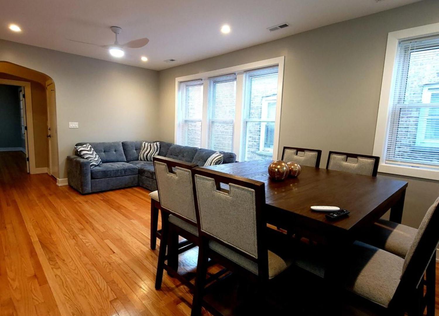 Apartment Beautiful 4 Bedroom 2 Bathroom Near Everything Chicago