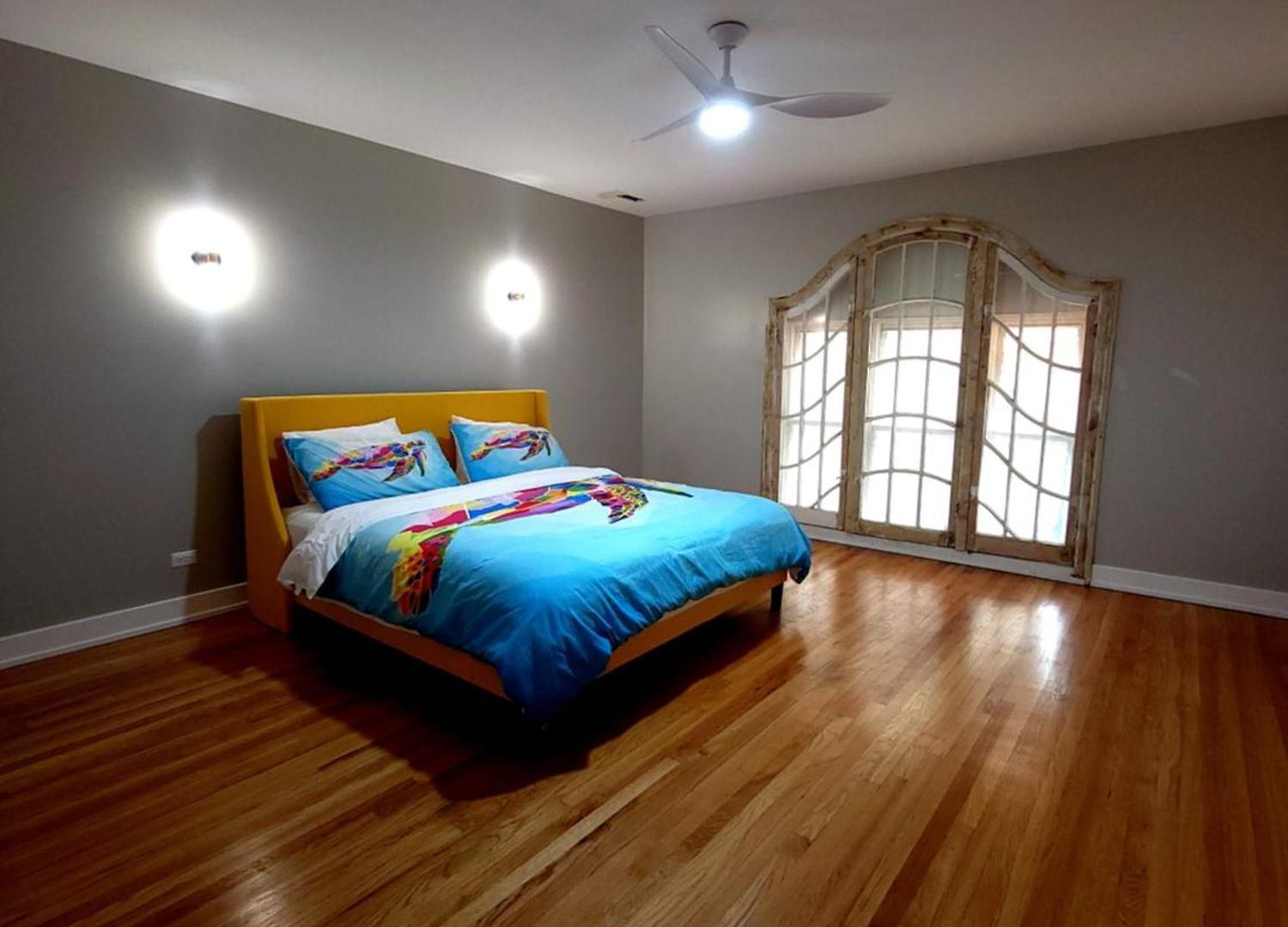 Beautiful 4 Bedroom 2 Bathroom Near Everything Chicago