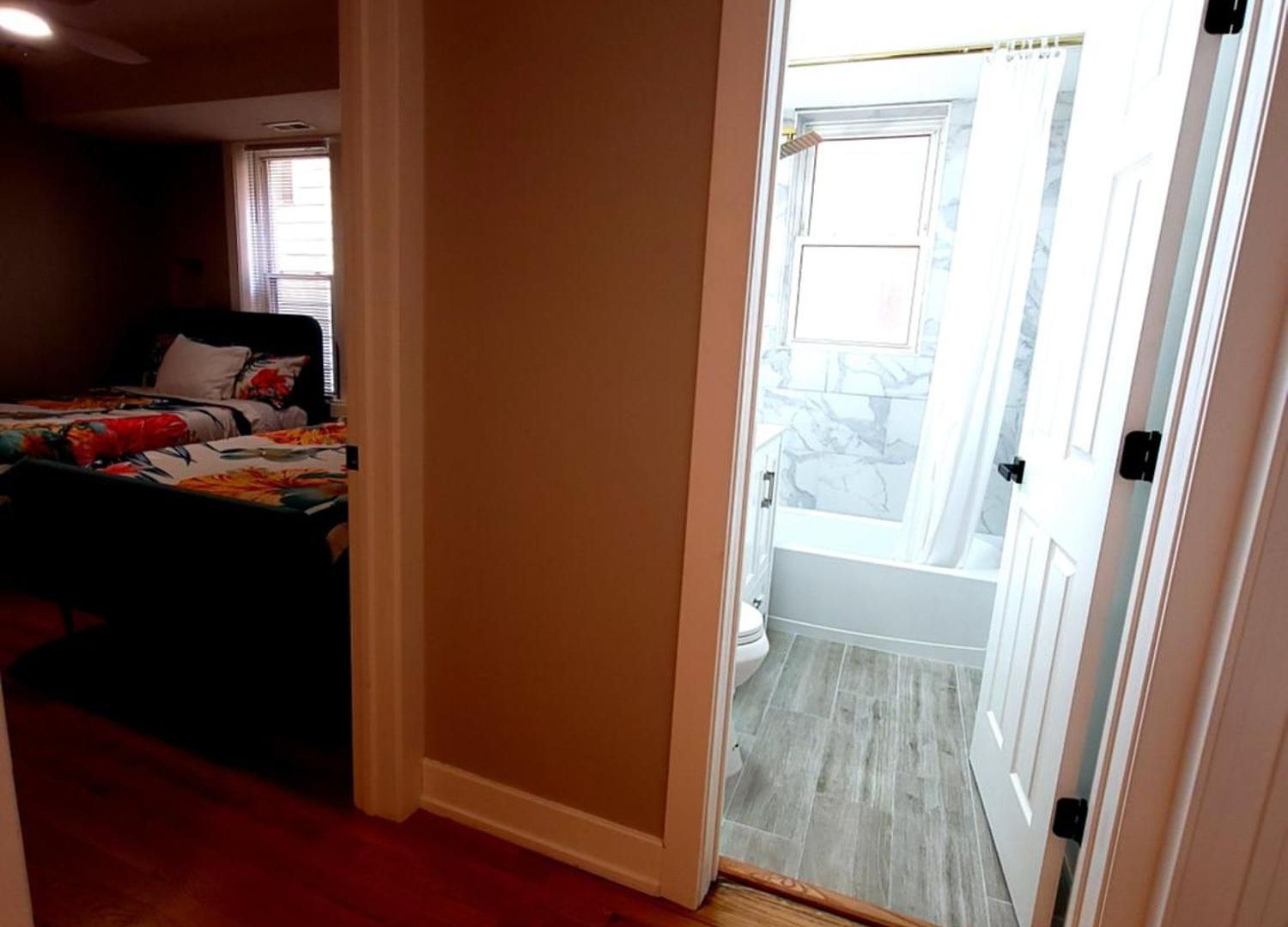 Apartment Beautiful 4 Bedroom 2 Bathroom Near Everything Chicago