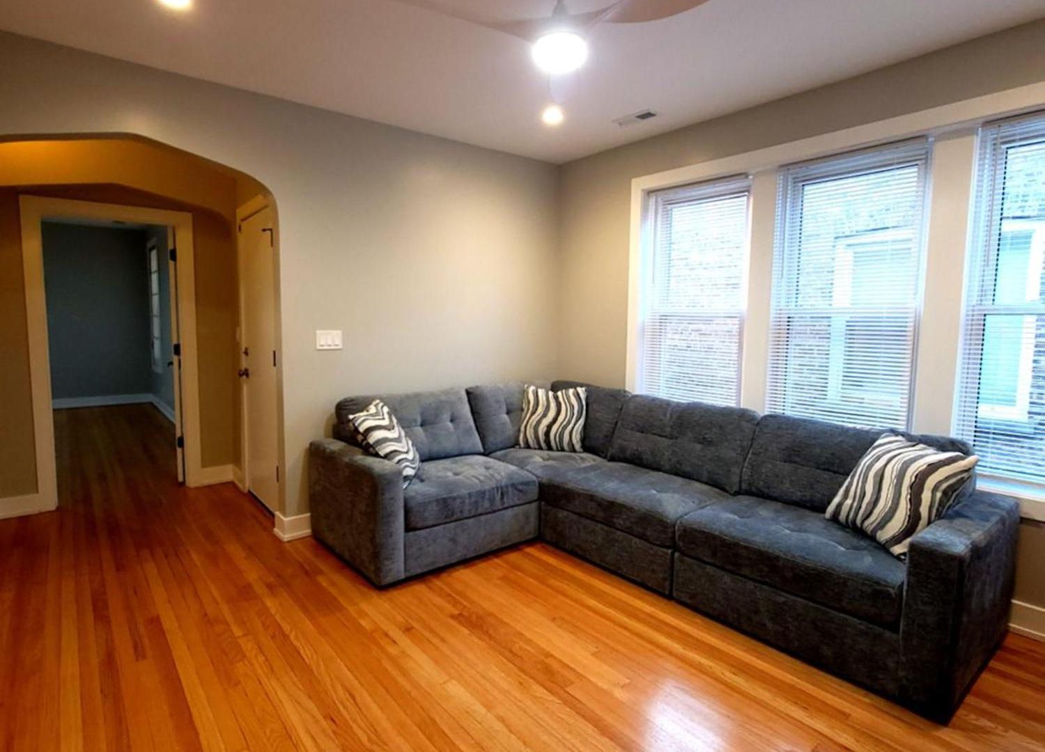 Apartment Beautiful 4 Bedroom 2 Bathroom Near Everything *