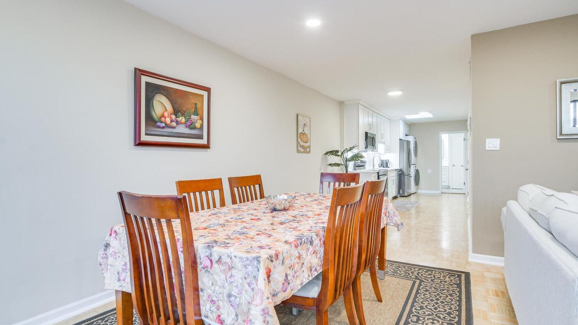 Steps To Shops & Eats: In Portage Park! Chicago
