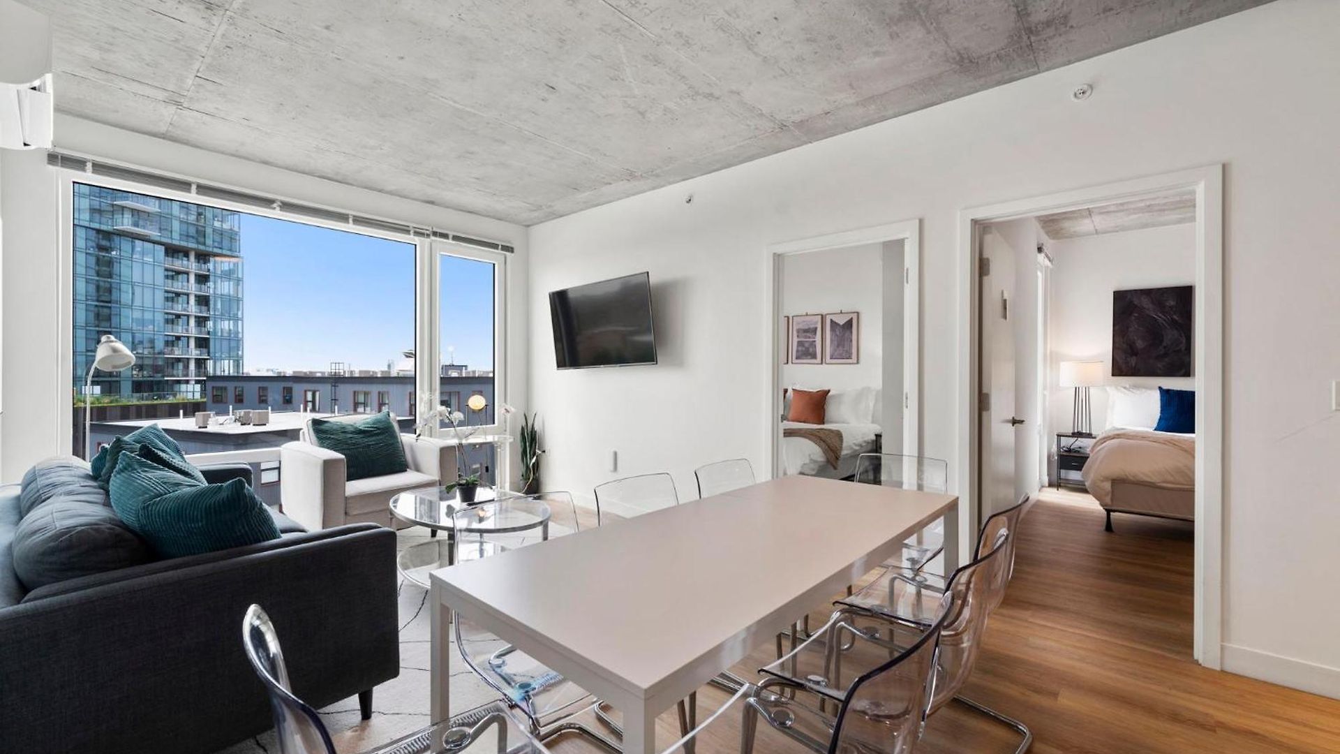 Hotel High-rise 4br W Views Comfort & Space