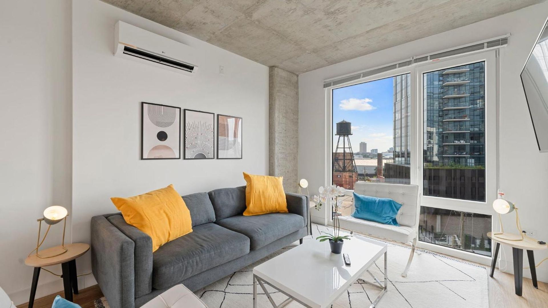 Hotel 2br Escape Bright Sleek Spacious