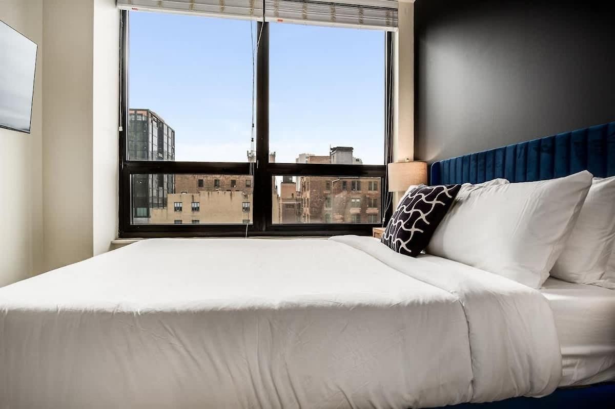 Apartment Boulevard Walk Everywhere 5 Mins To Magnificent Mile River North 04