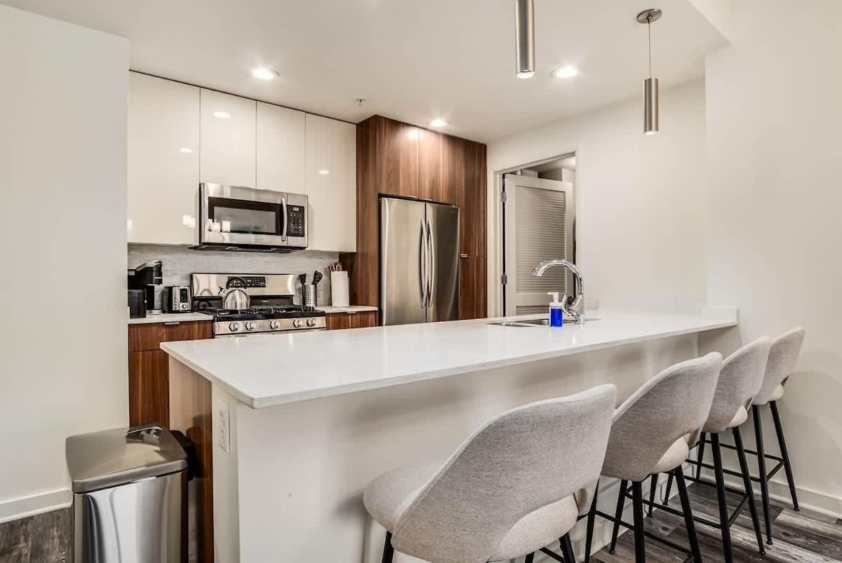 Boulevard Walk Everywhere 5 Mins To Magnificent Mile River North 04 Apartment Chicago