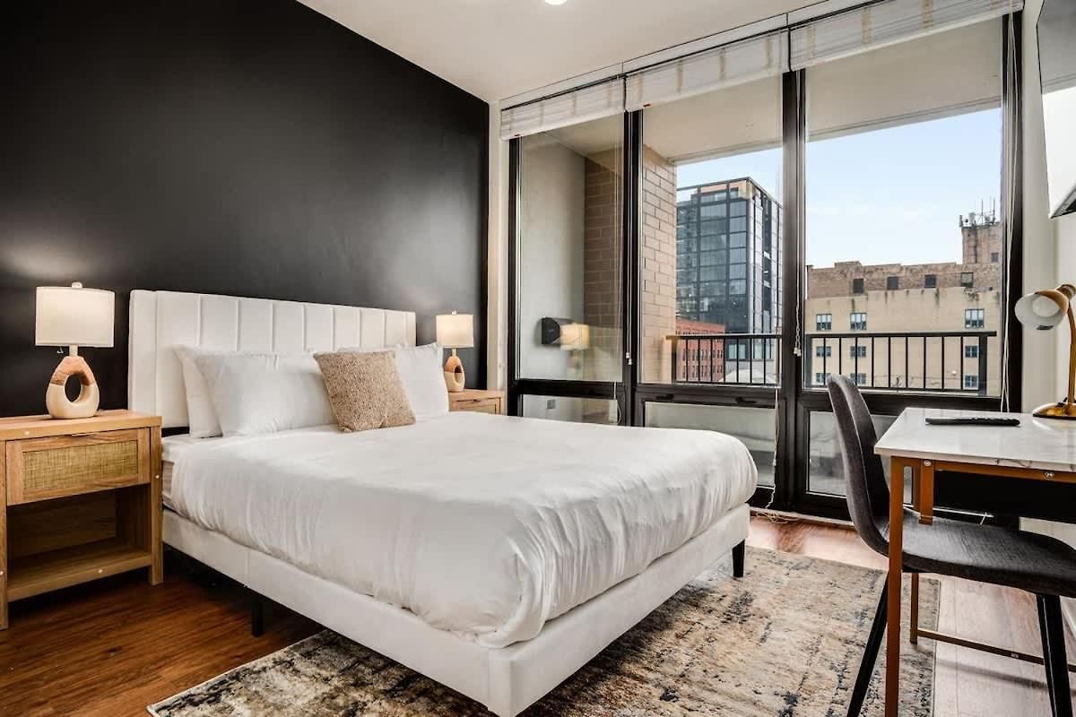 Boulevard Walk Everywhere 5 Mins To Magnificent Mile River North 01 Apartment Chicago