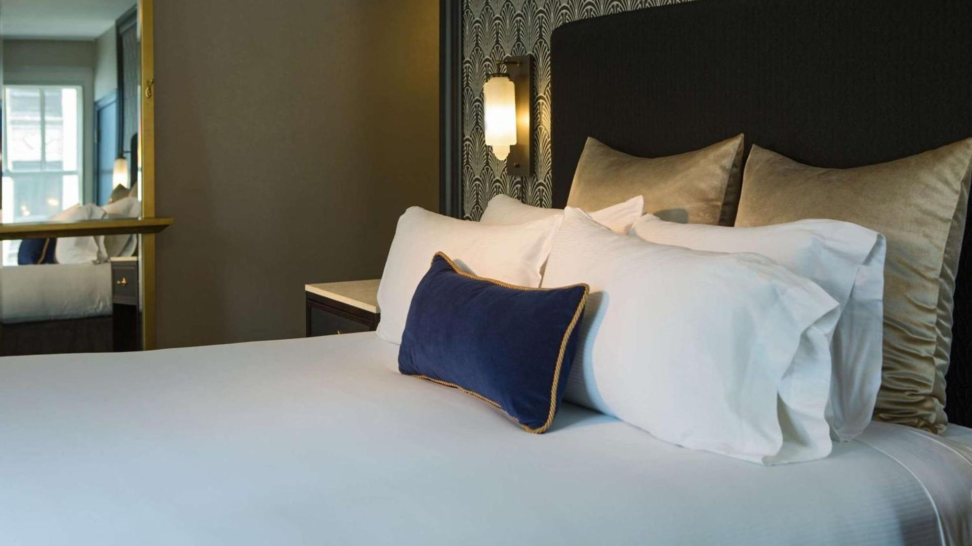 The Allegro Royal Sonesta Loop Hotel Chicago