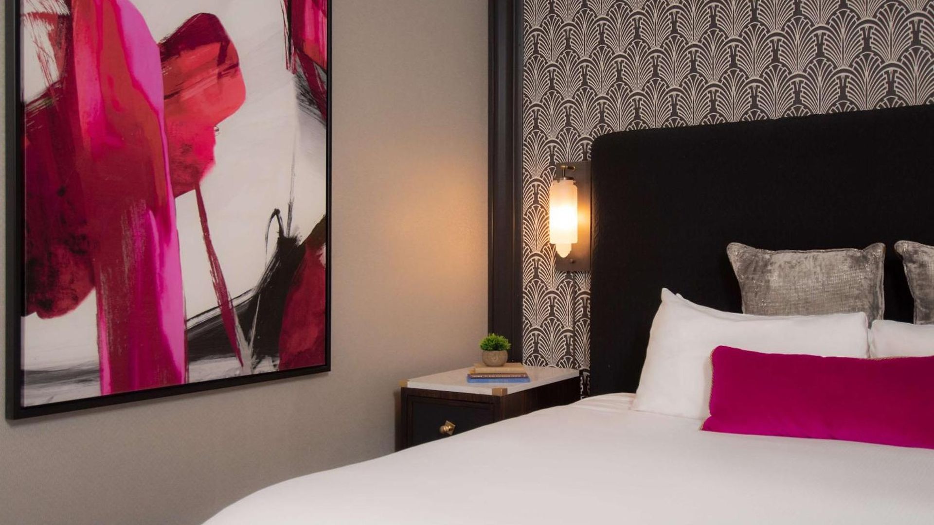 Hotel The Allegro Royal Sonesta Loop