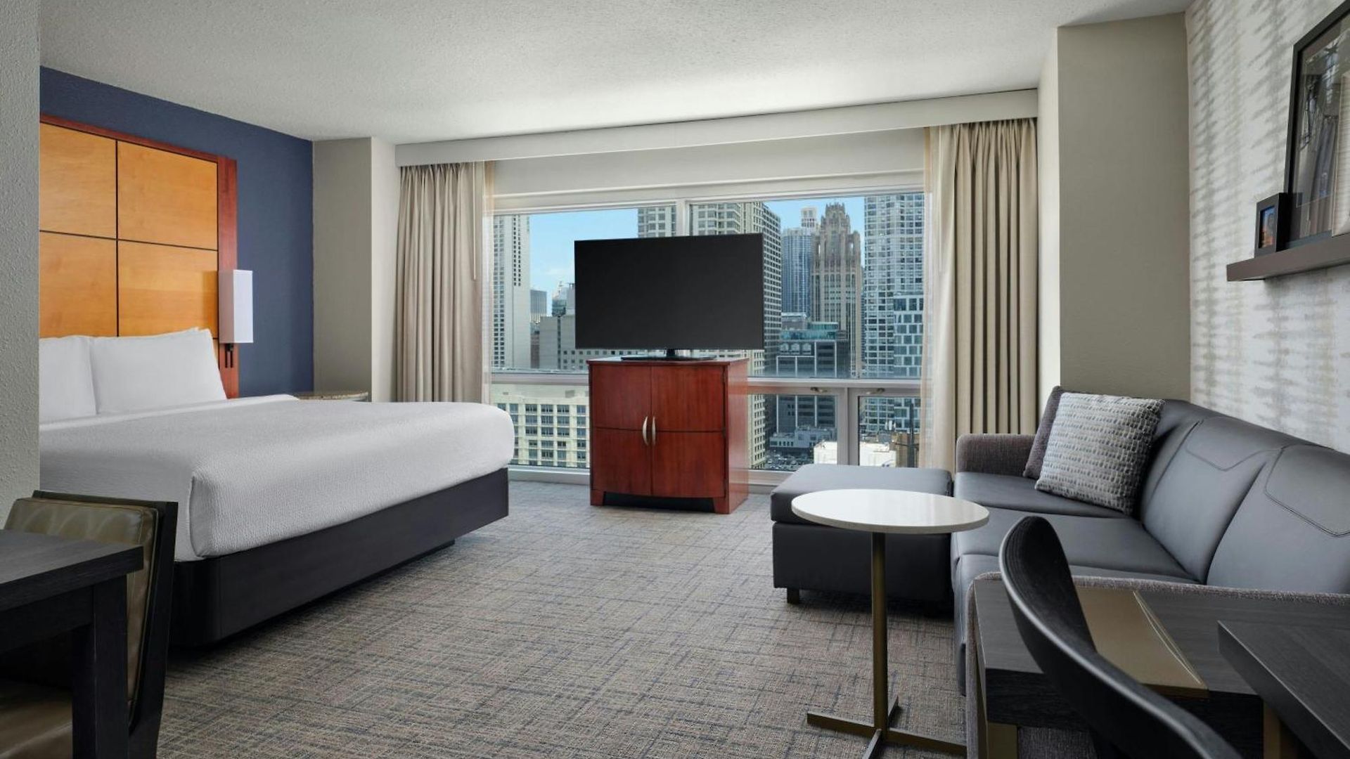 By Marriott Downtown/river North Hotel
