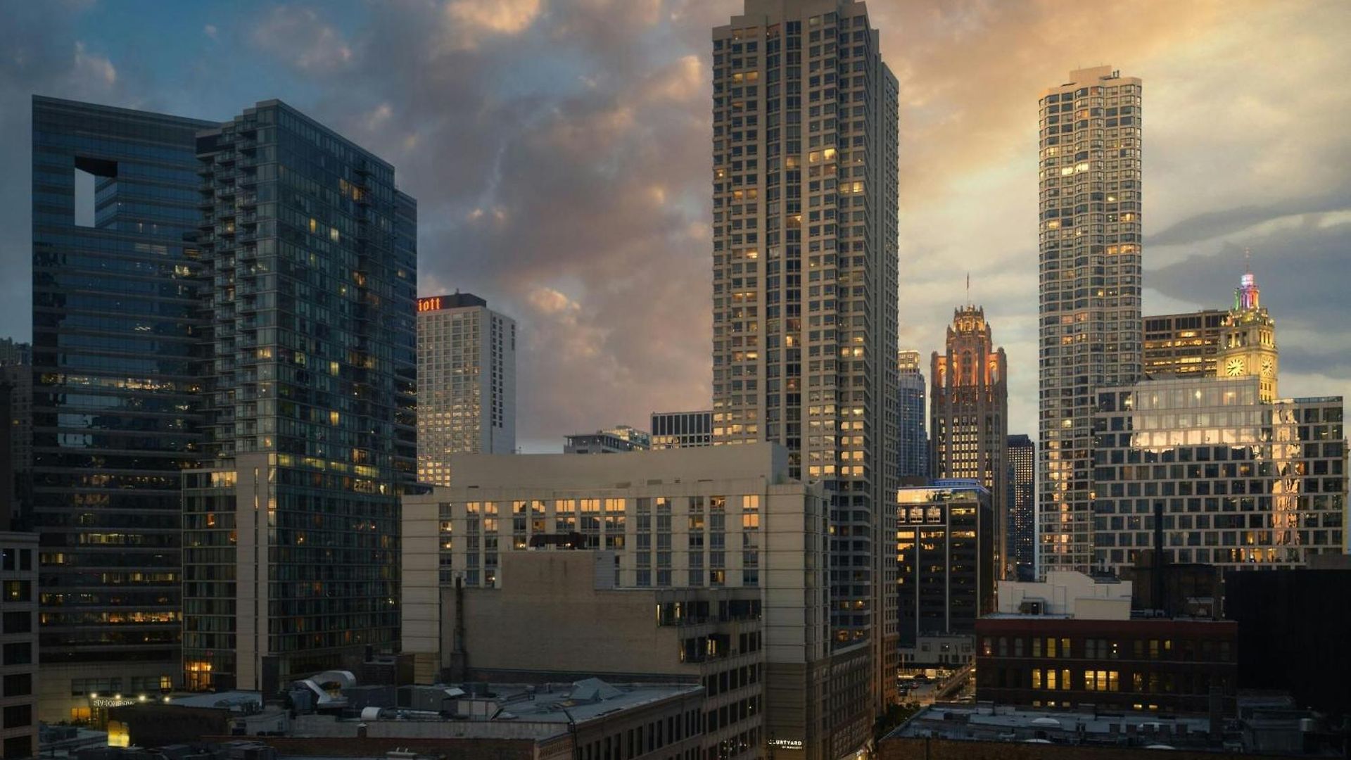 Hotel Springhill Downtown/river North